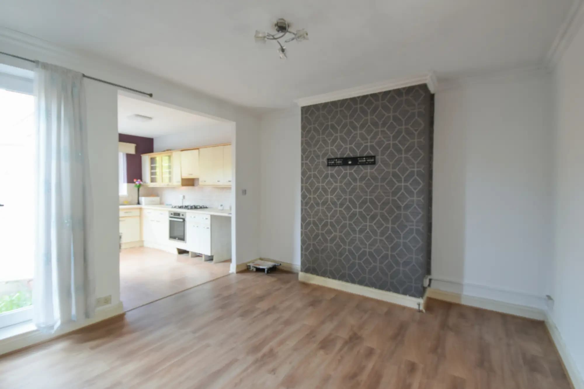 property photo 4 of 27