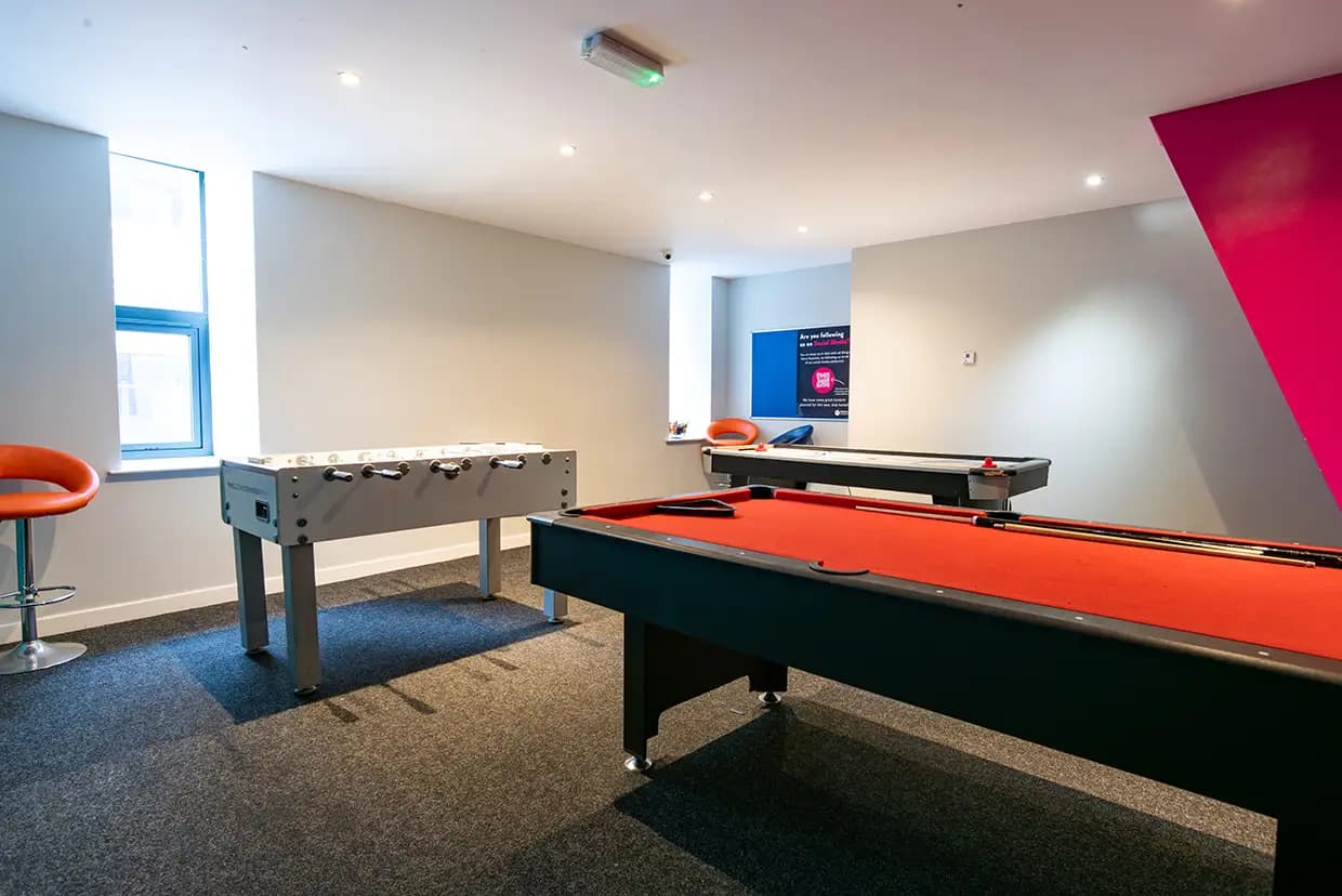 property photo 11 of 16