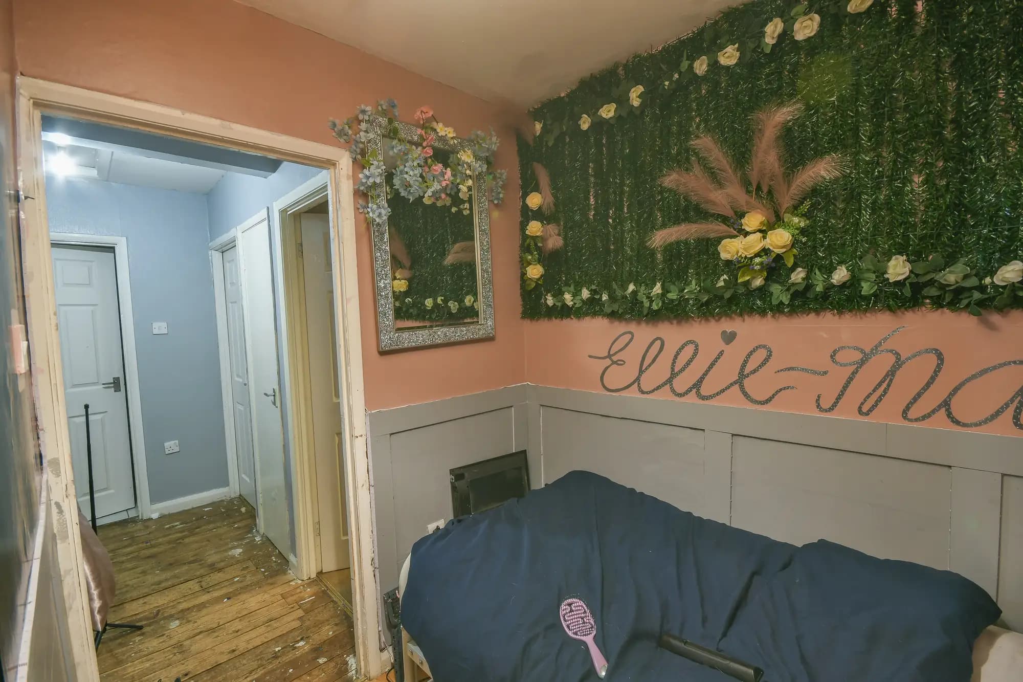 property photo 10 of 17