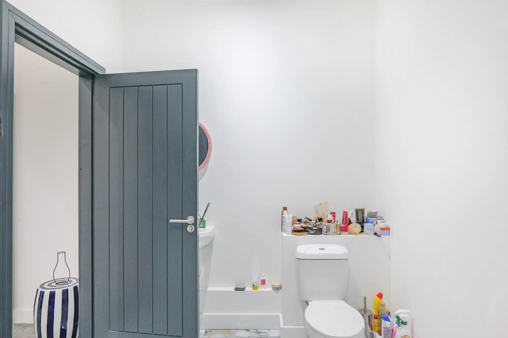 property photo 6 of 15