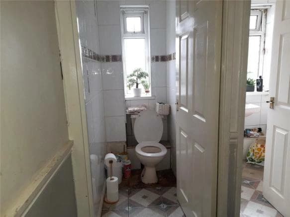 property photo 10 of 13