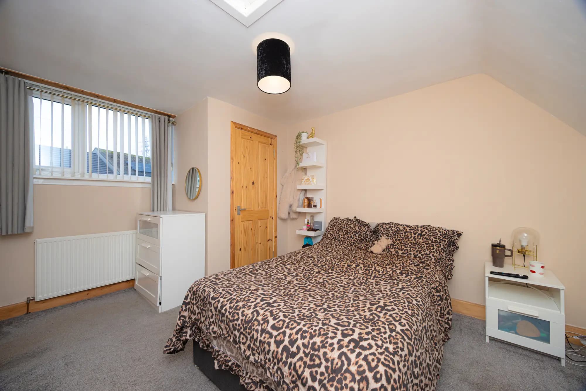 property photo 14 of 20