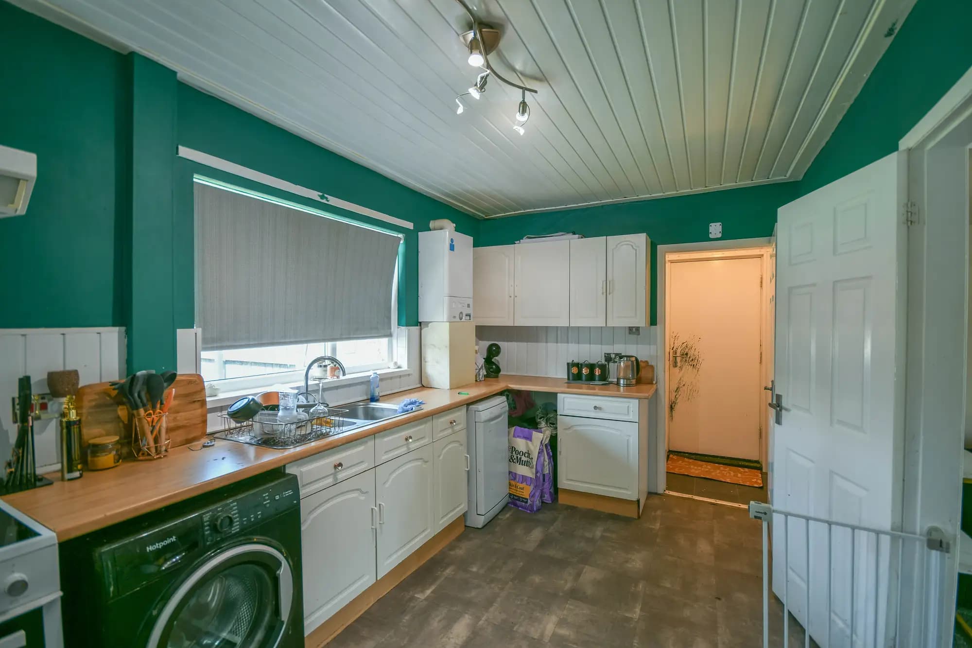 property photo 5 of 21