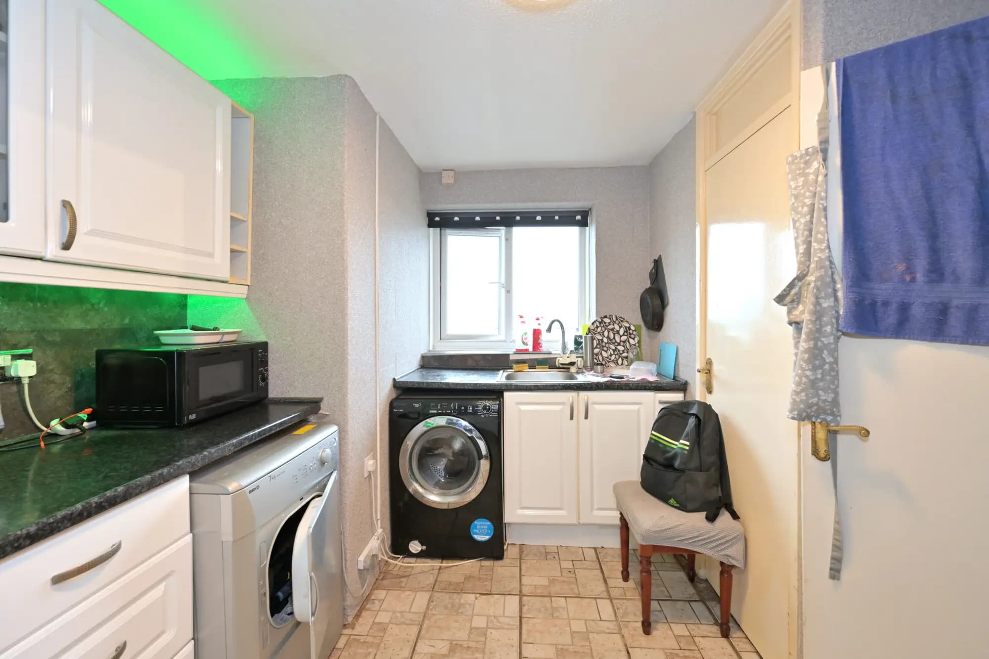 property photo 6 of 20