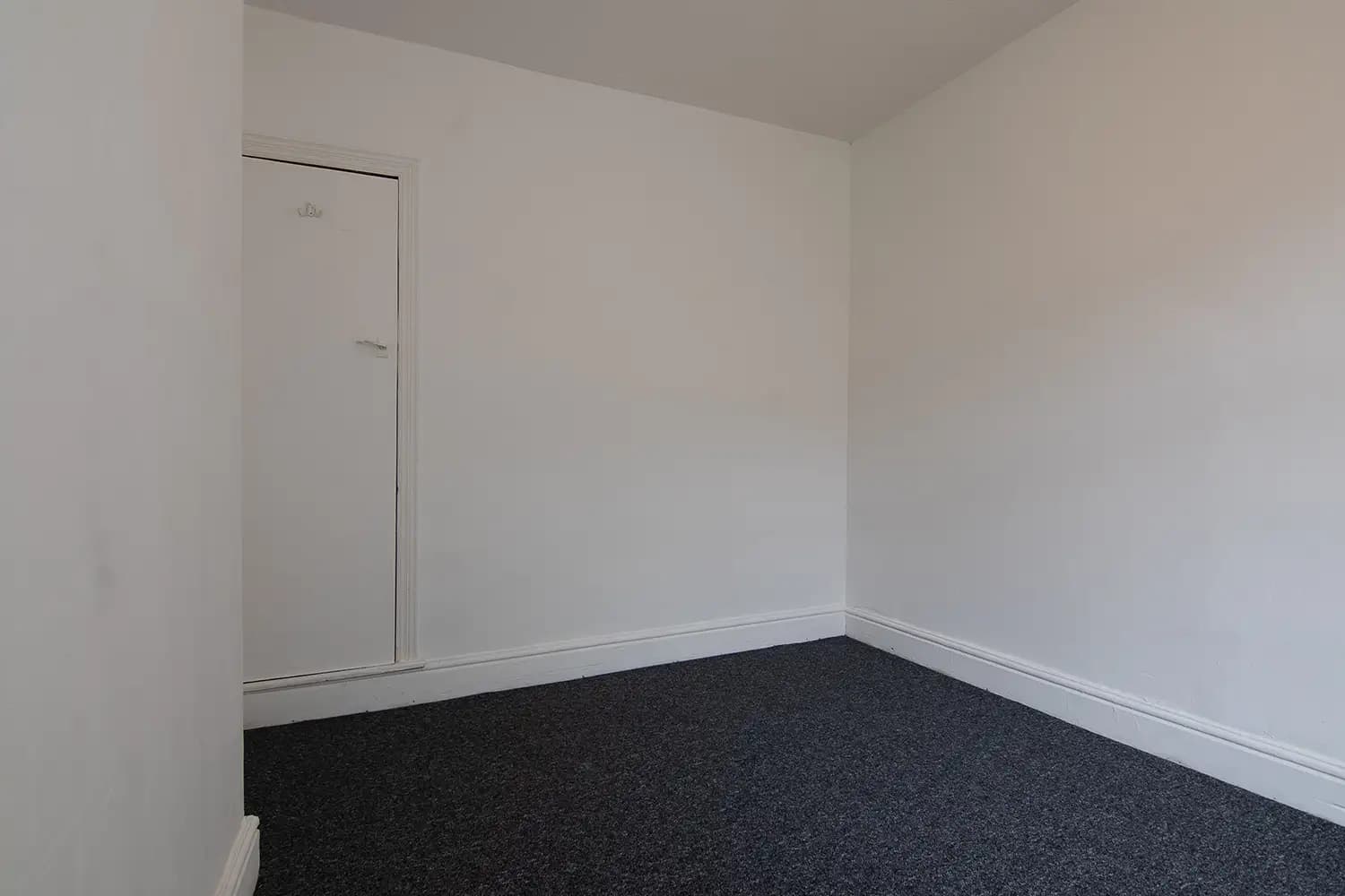 property photo 21 of 30