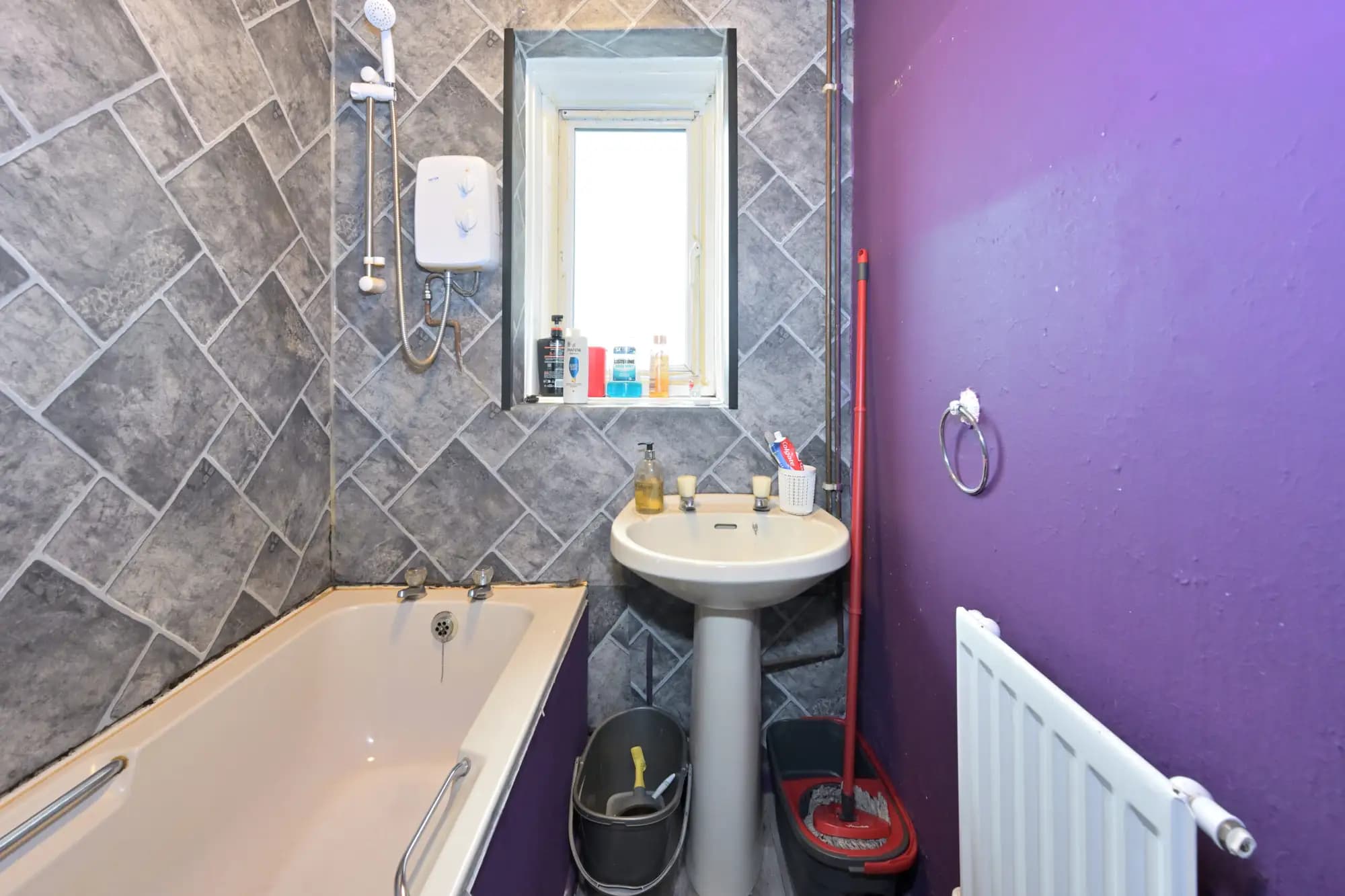 property photo 9 of 20