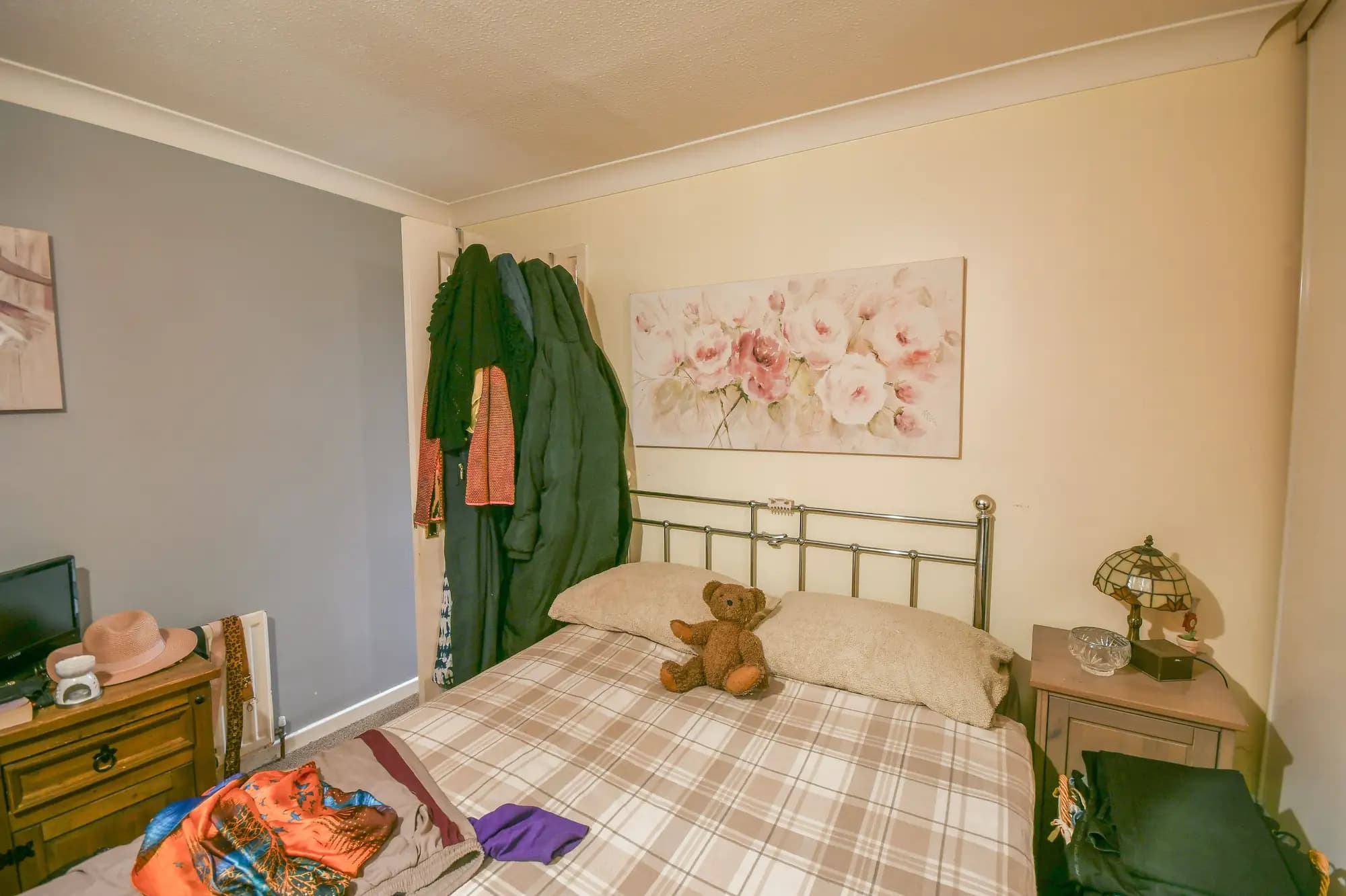 property photo 8 of 14