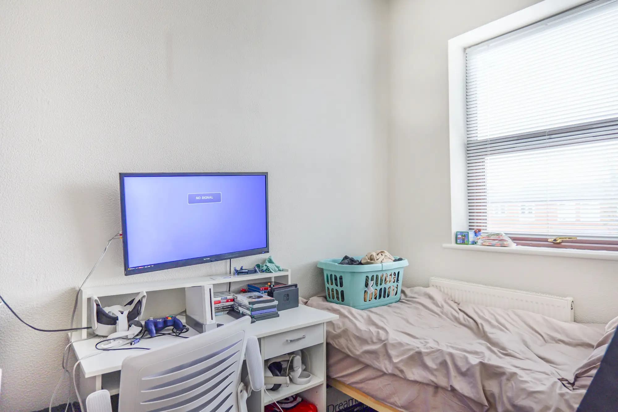 property photo 10 of 20