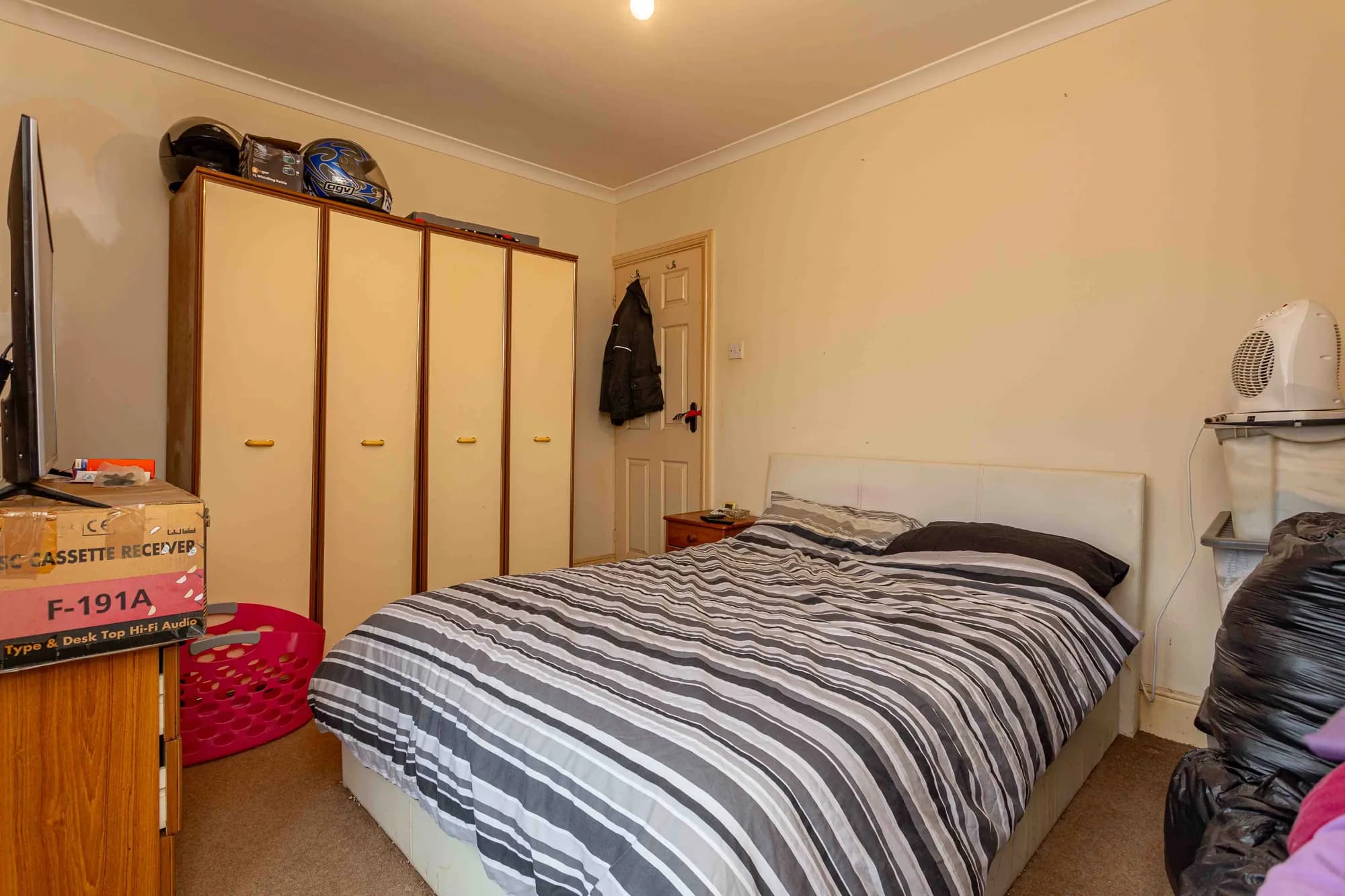 property photo 13 of 21