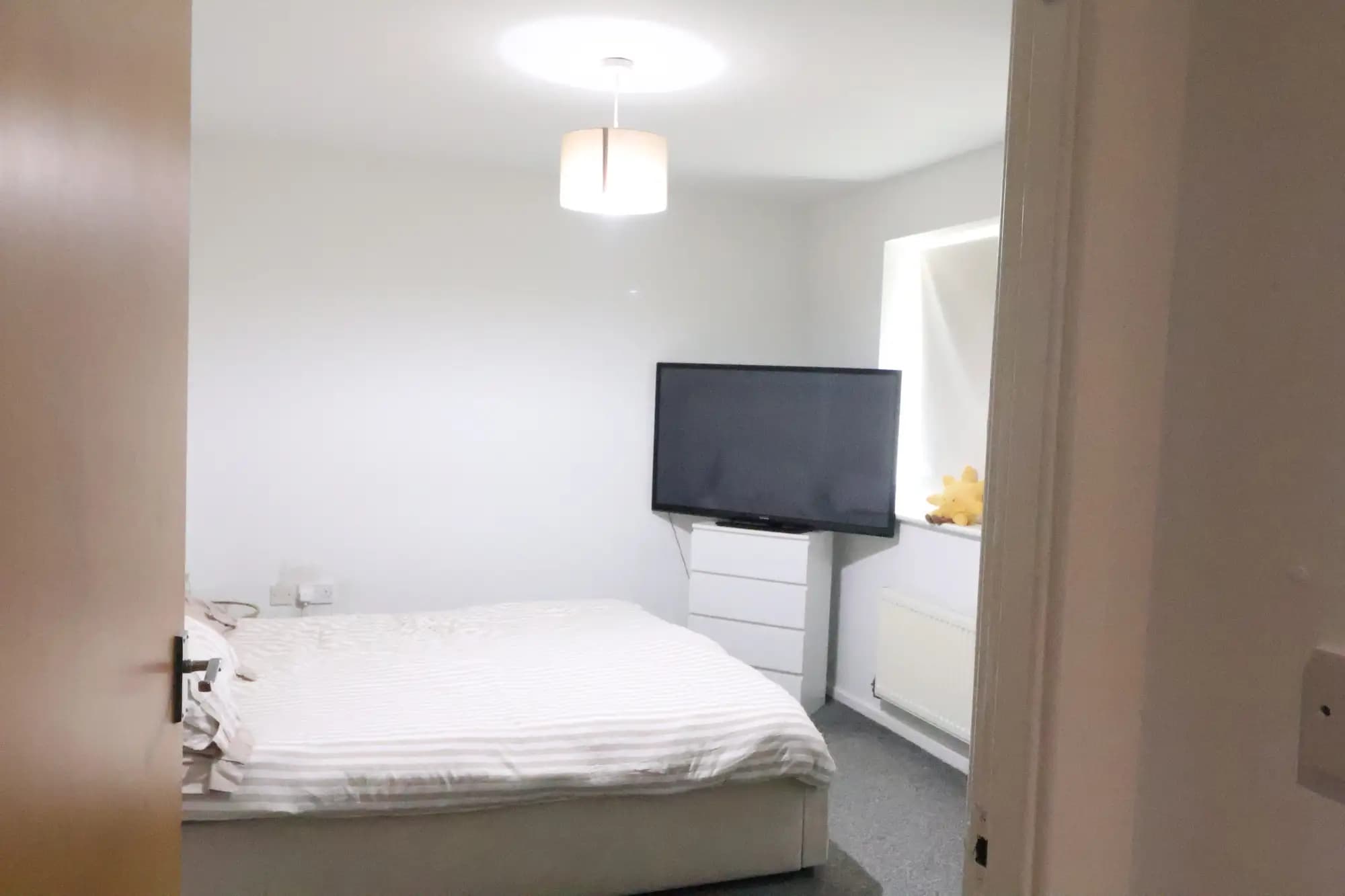 property photo 9 of 11