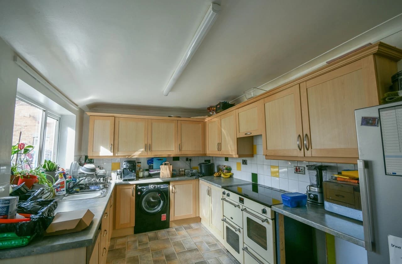 property photo 7 of 22