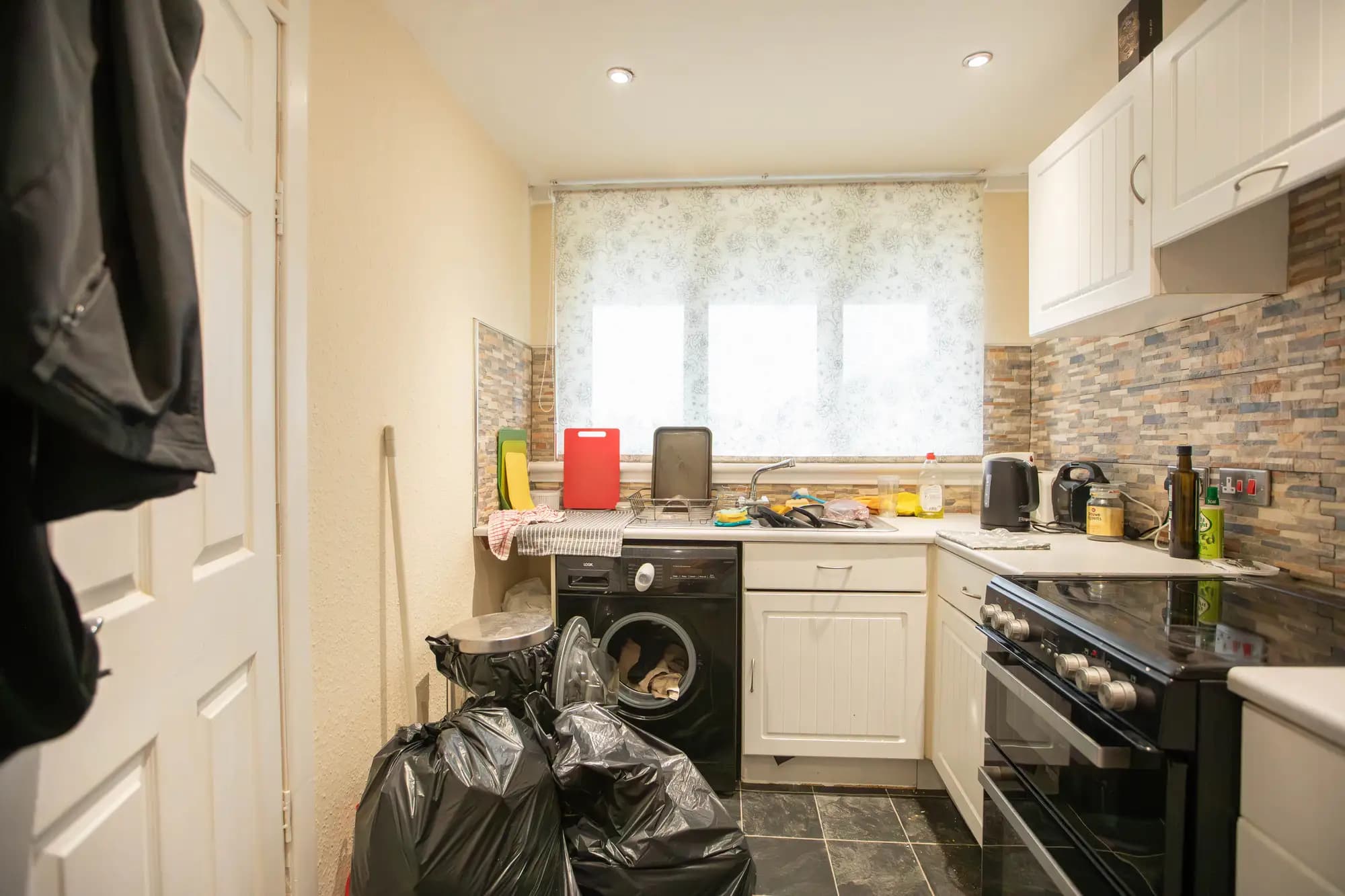 property photo 5 of 16