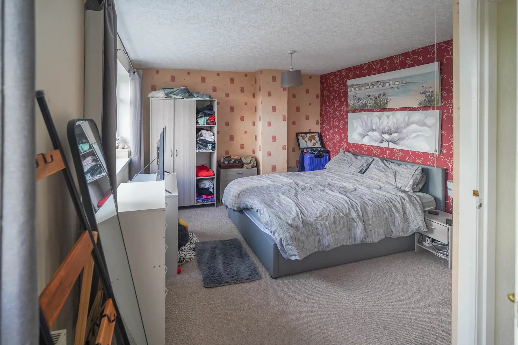 property photo 13 of 30
