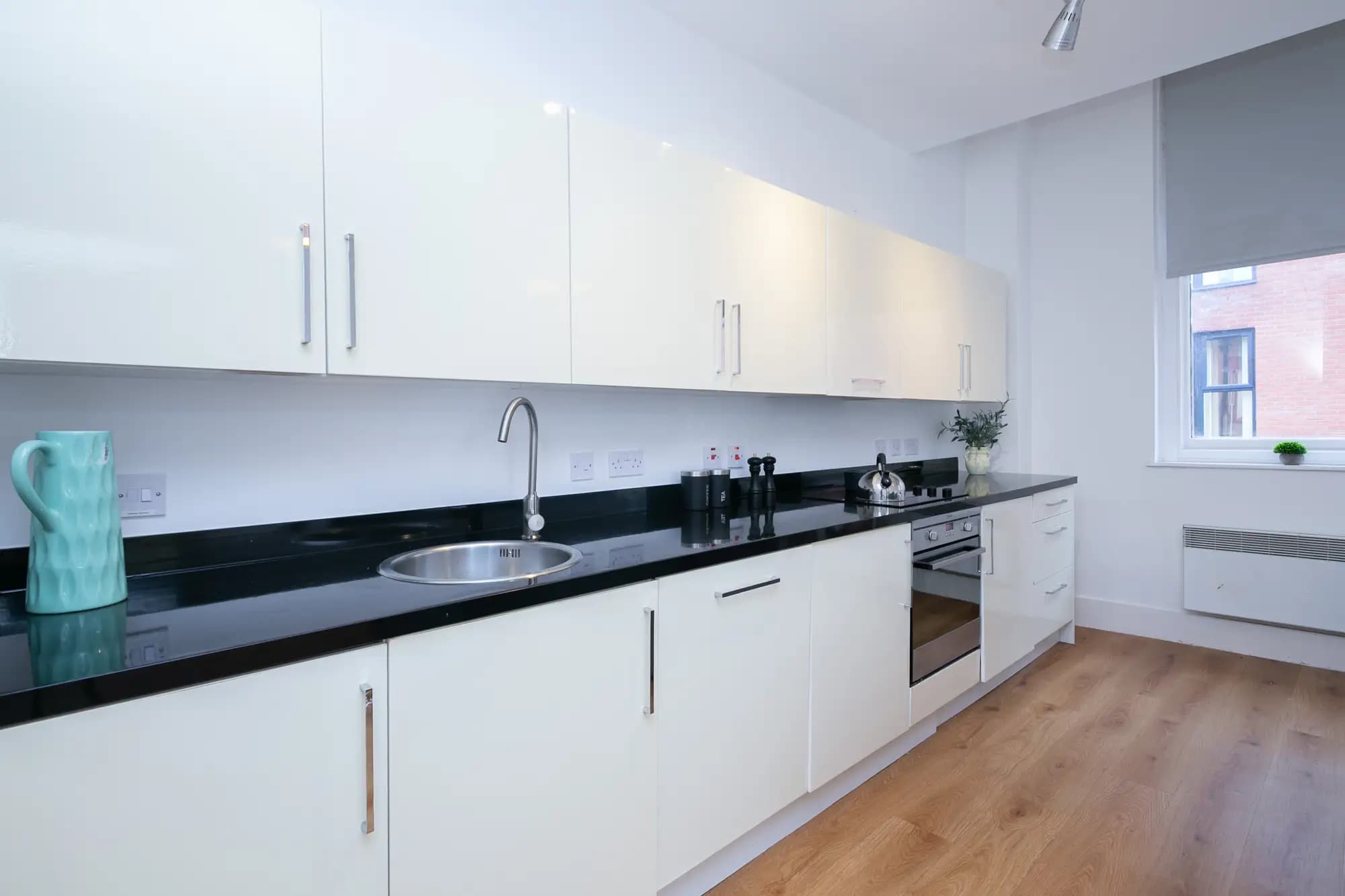 property photo 9 of 29