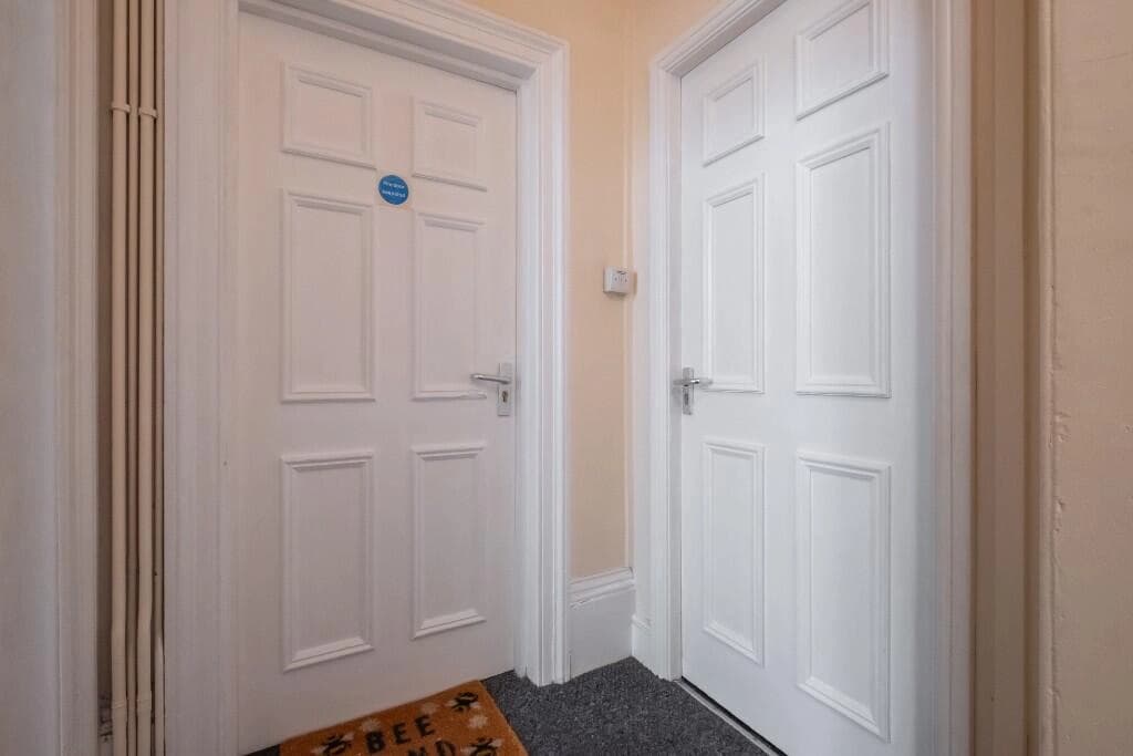 property photo 14 of 40