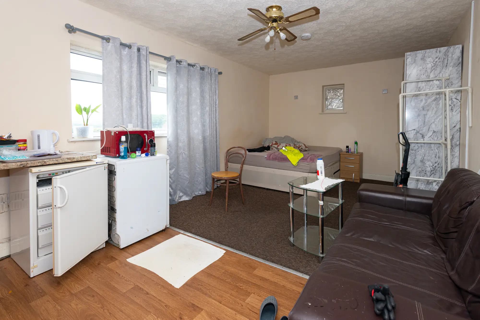 property photo 9 of 19
