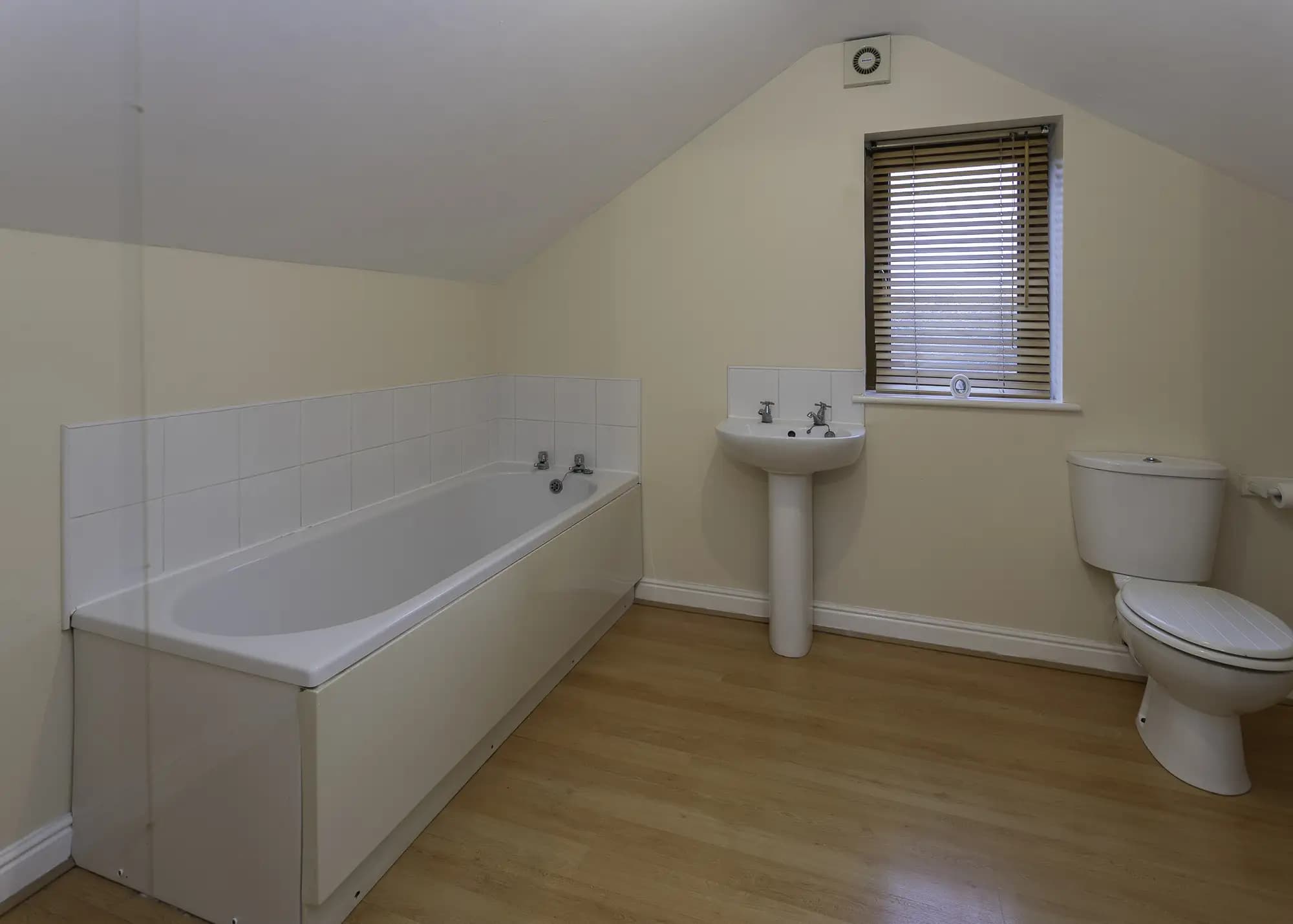 property photo 17 of 30