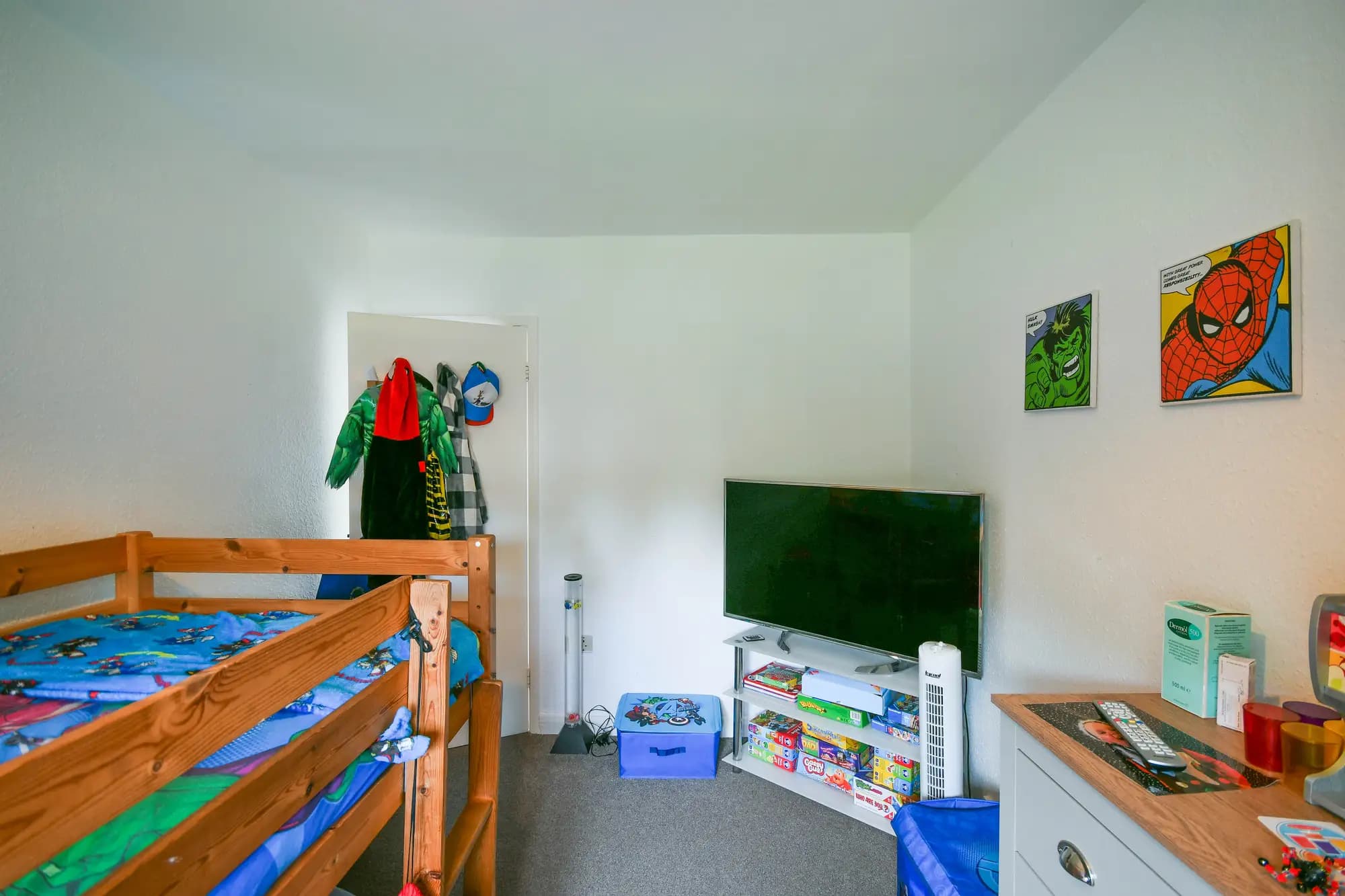 property photo 17 of 27