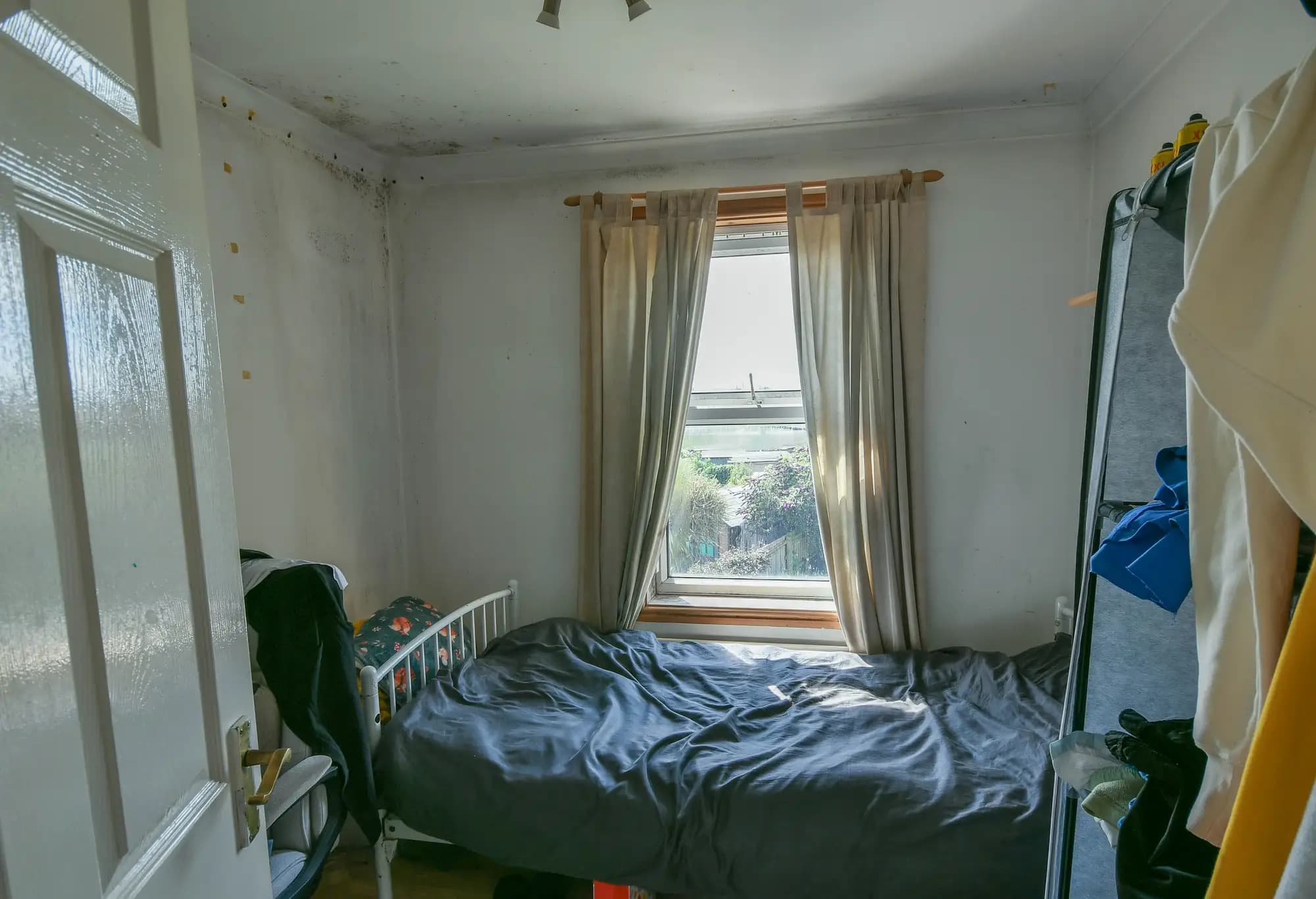 property photo 12 of 16