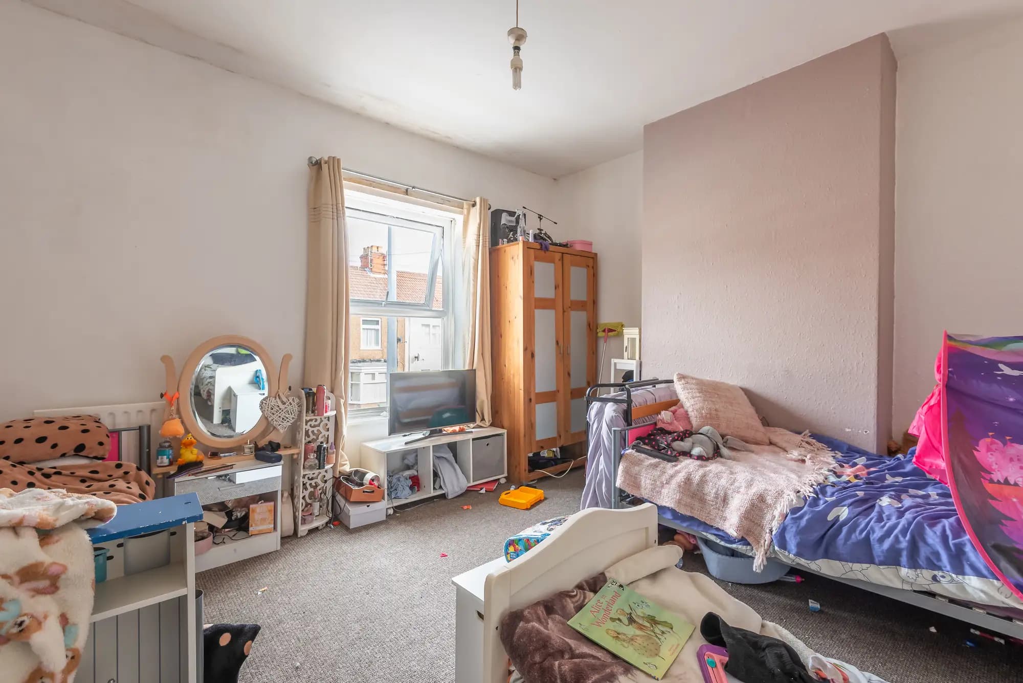 property photo 18 of 29