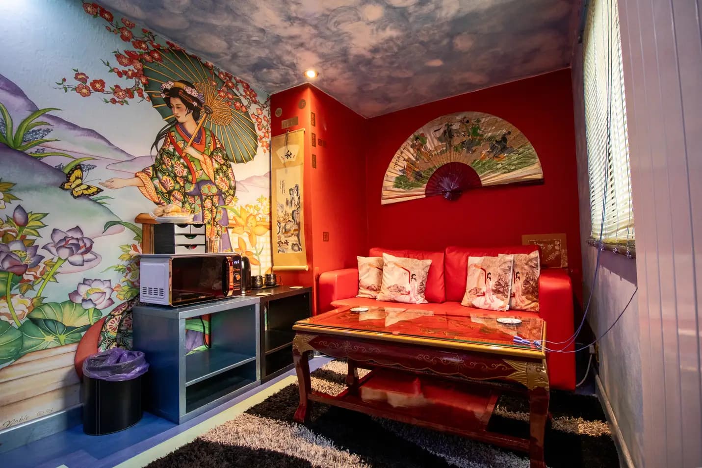 property photo 5 of 35