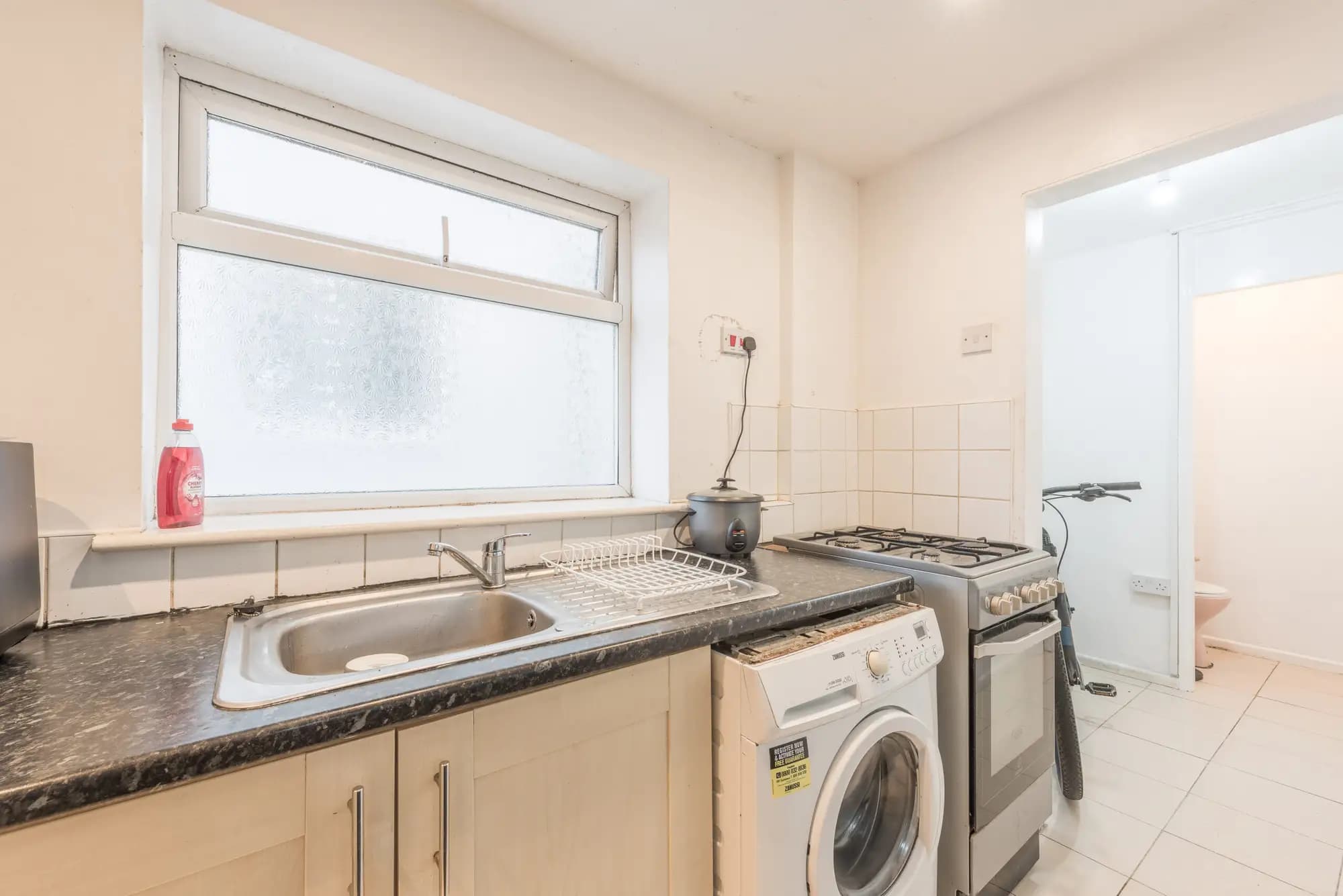 property photo 11 of 37