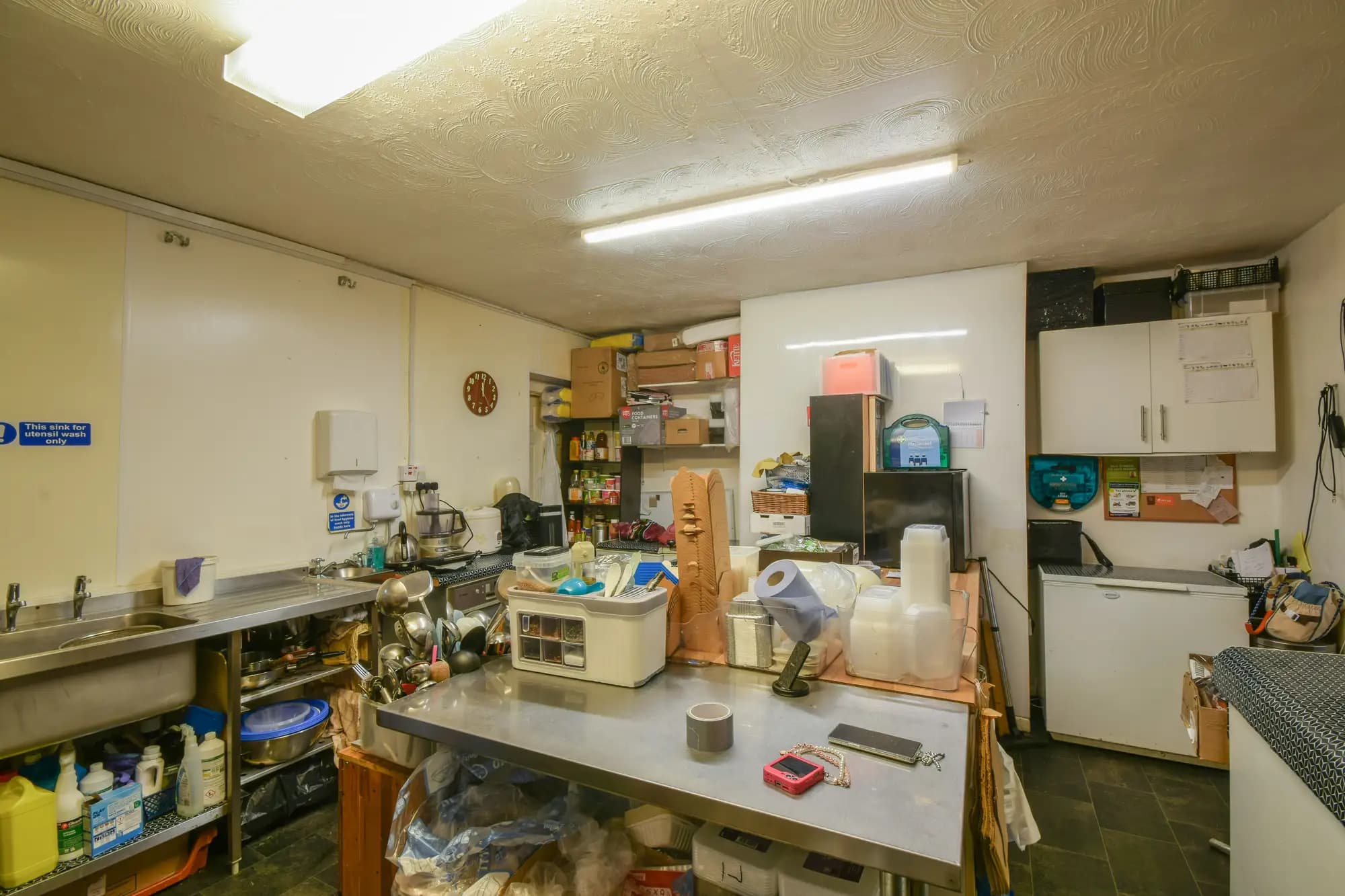 property photo 8 of 13