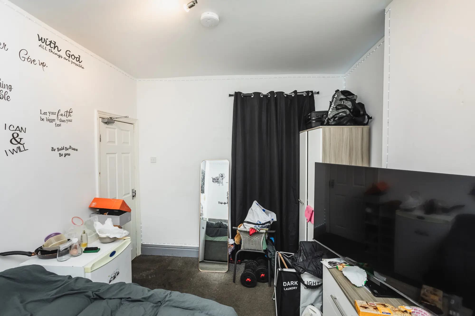 property photo 32 of 40