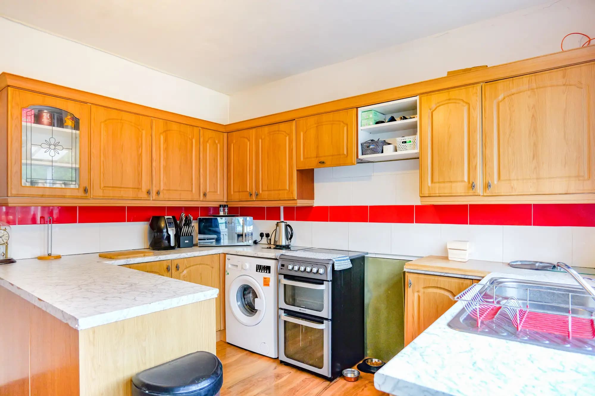 property photo 4 of 15