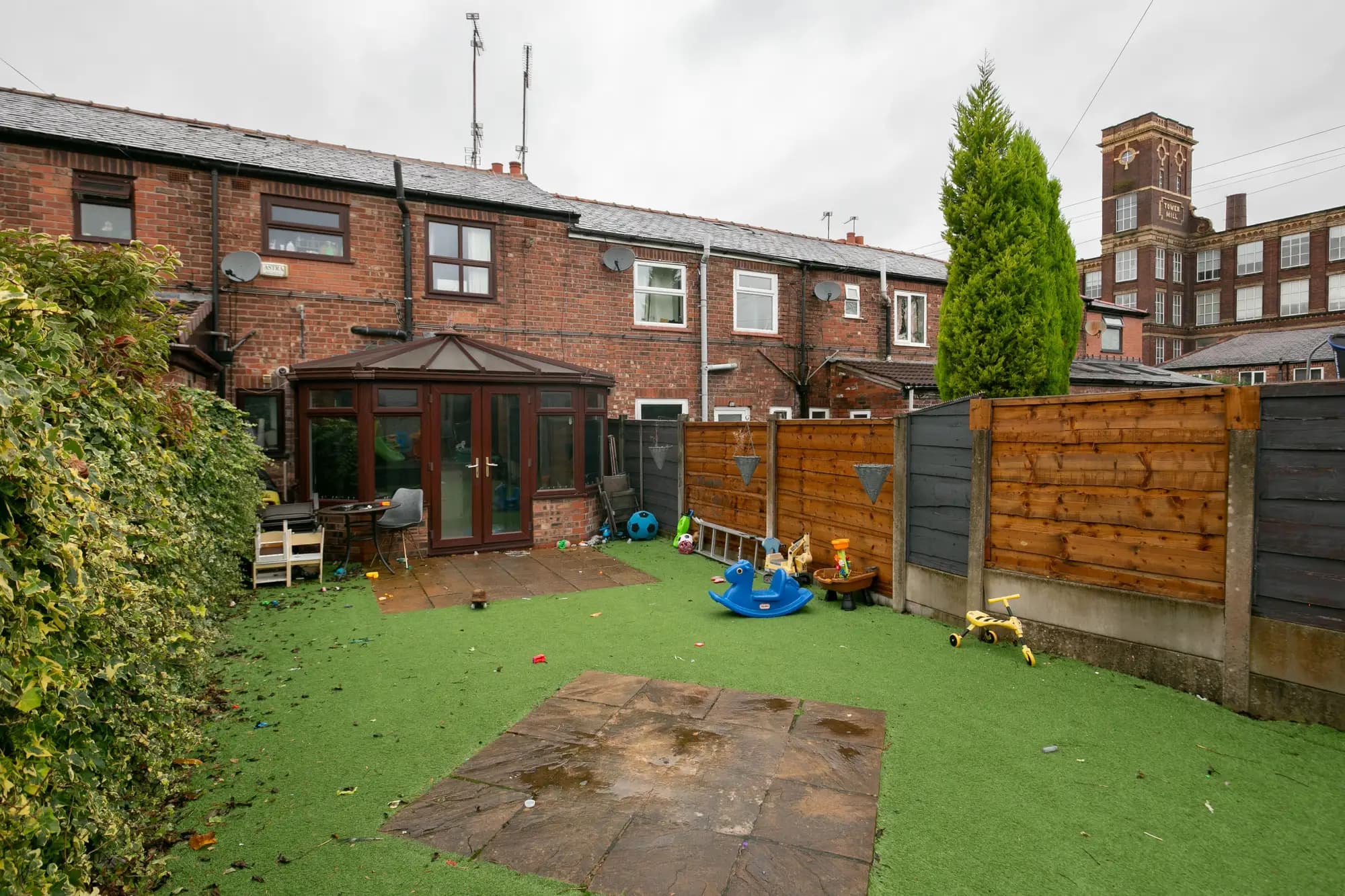 property photo 13 of 16