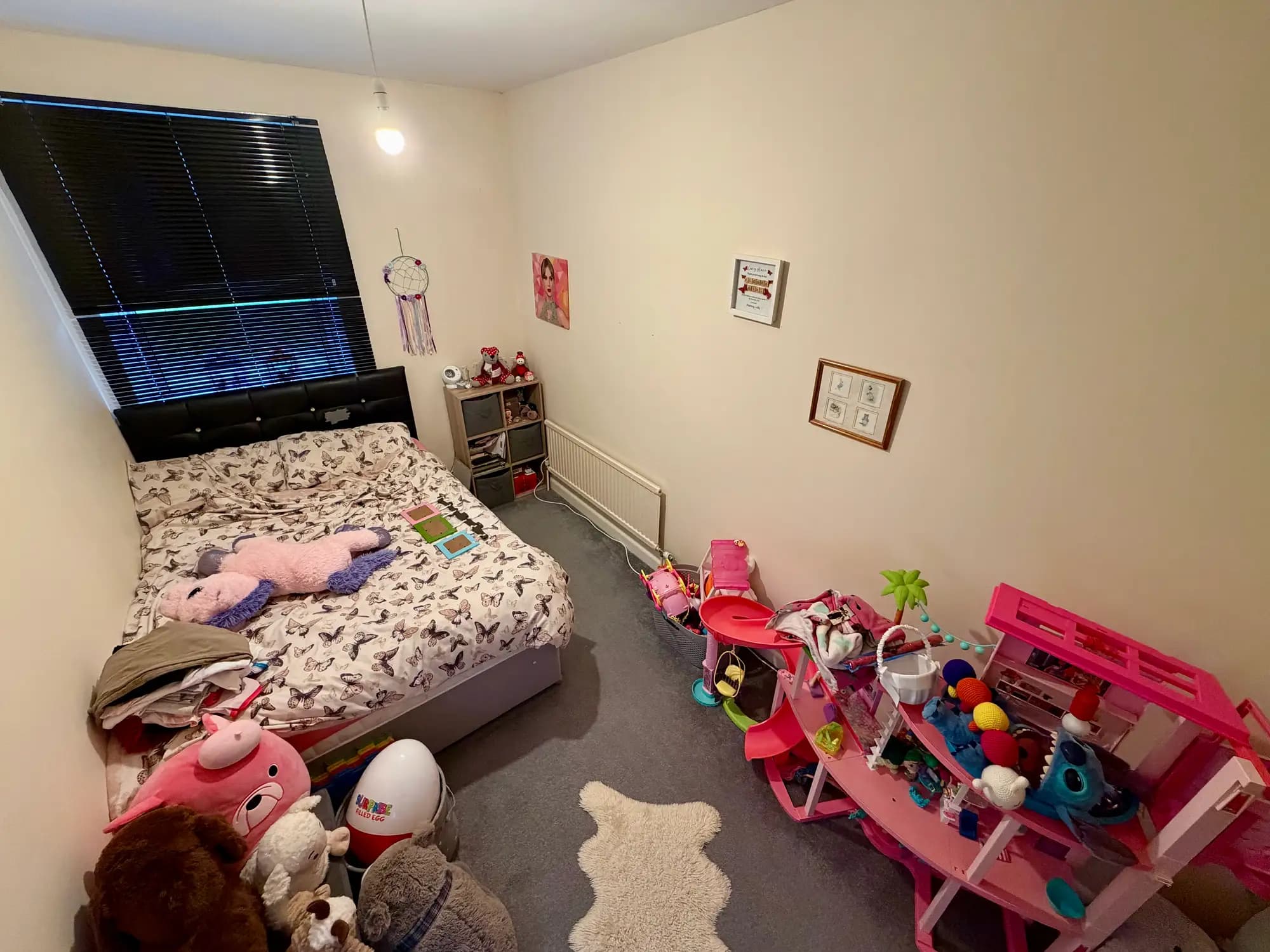 property photo 11 of 17