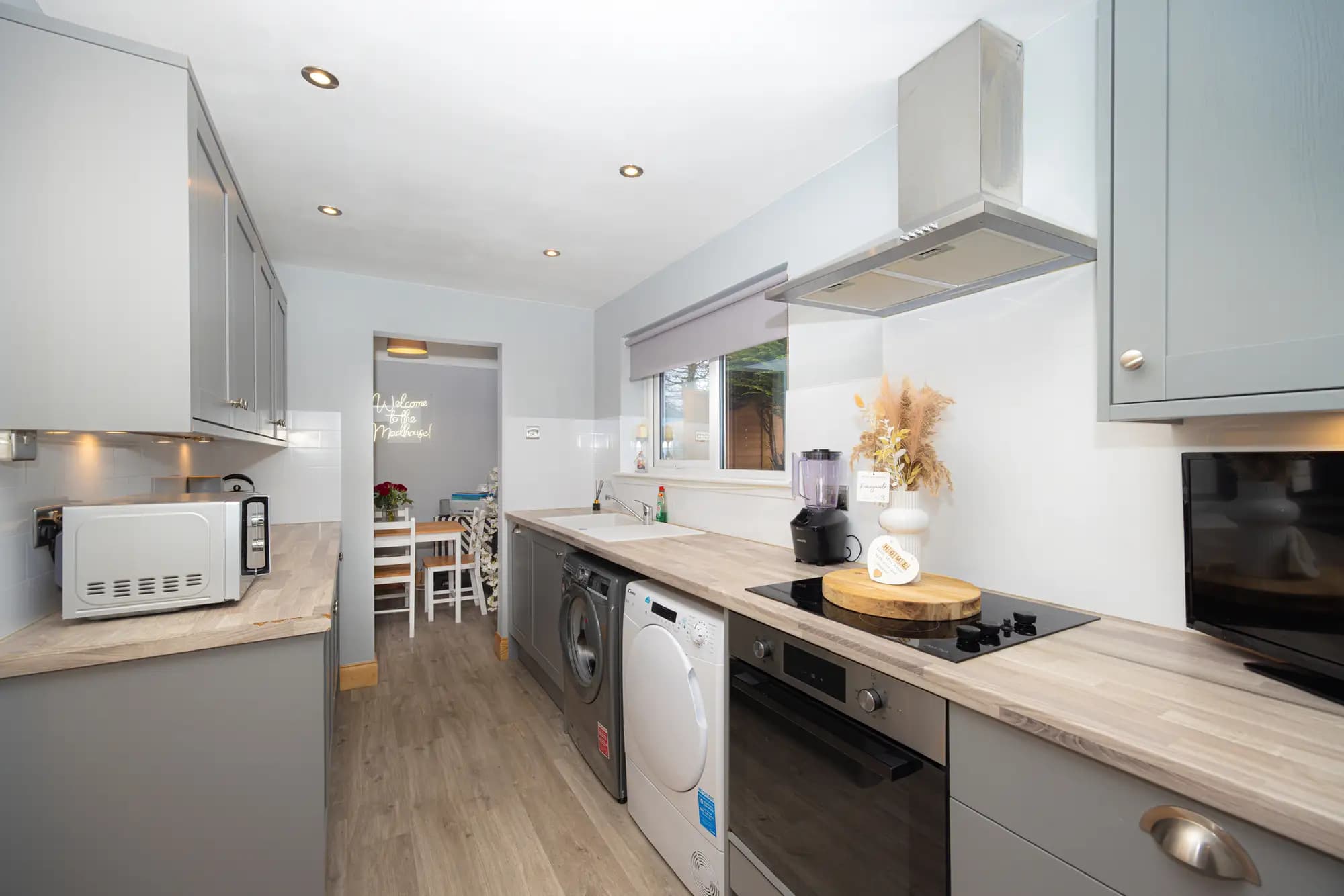 property photo 6 of 20