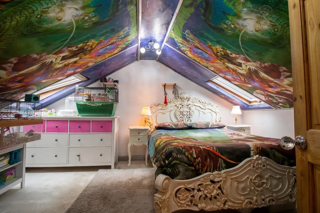 property photo 23 of 35