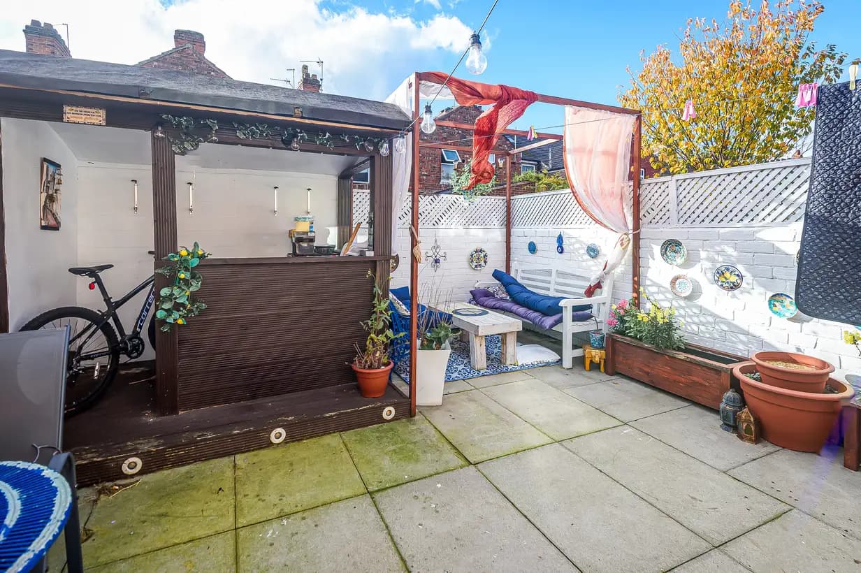 property photo 22 of 25