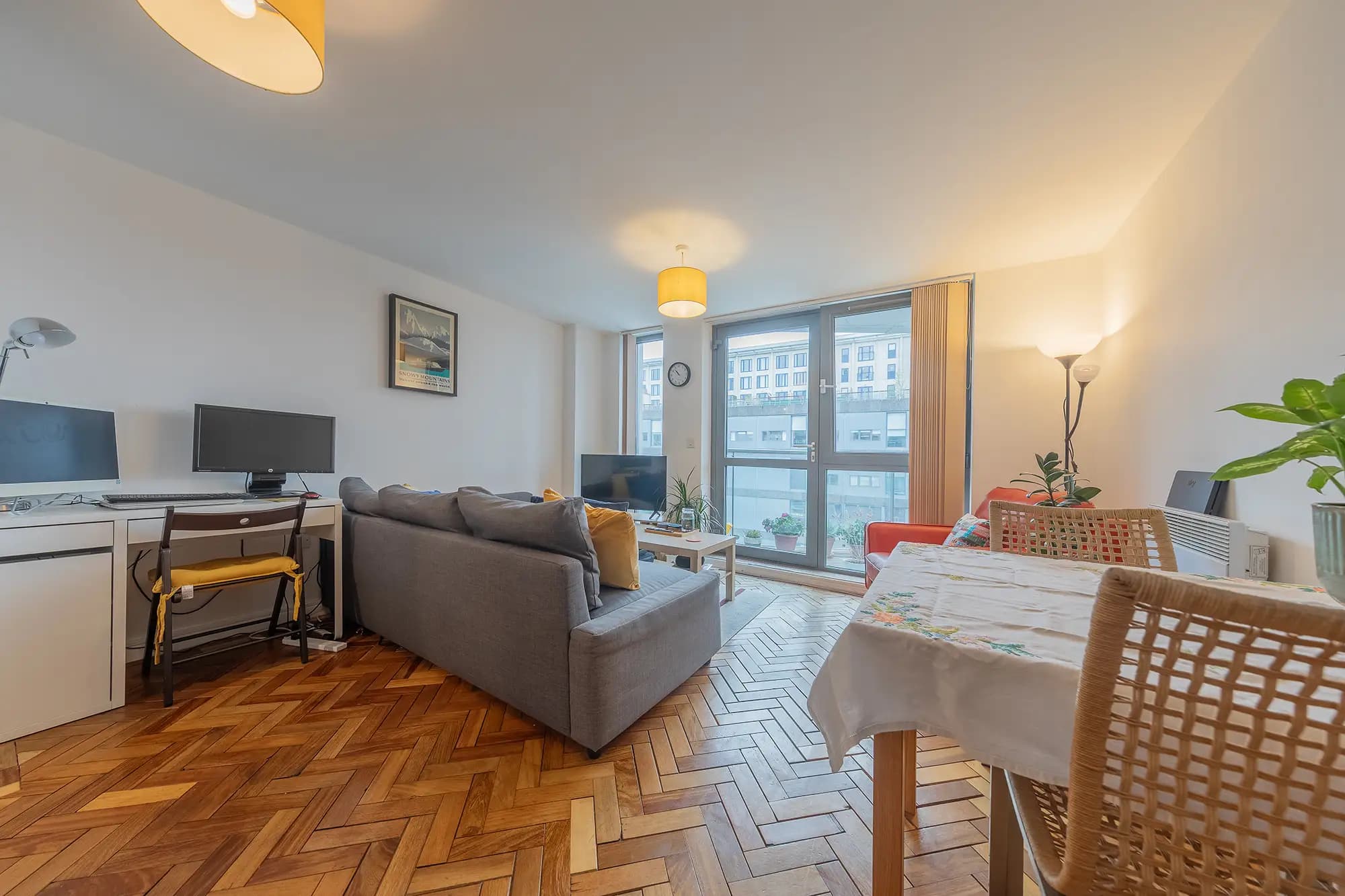 property photo 4 of 20