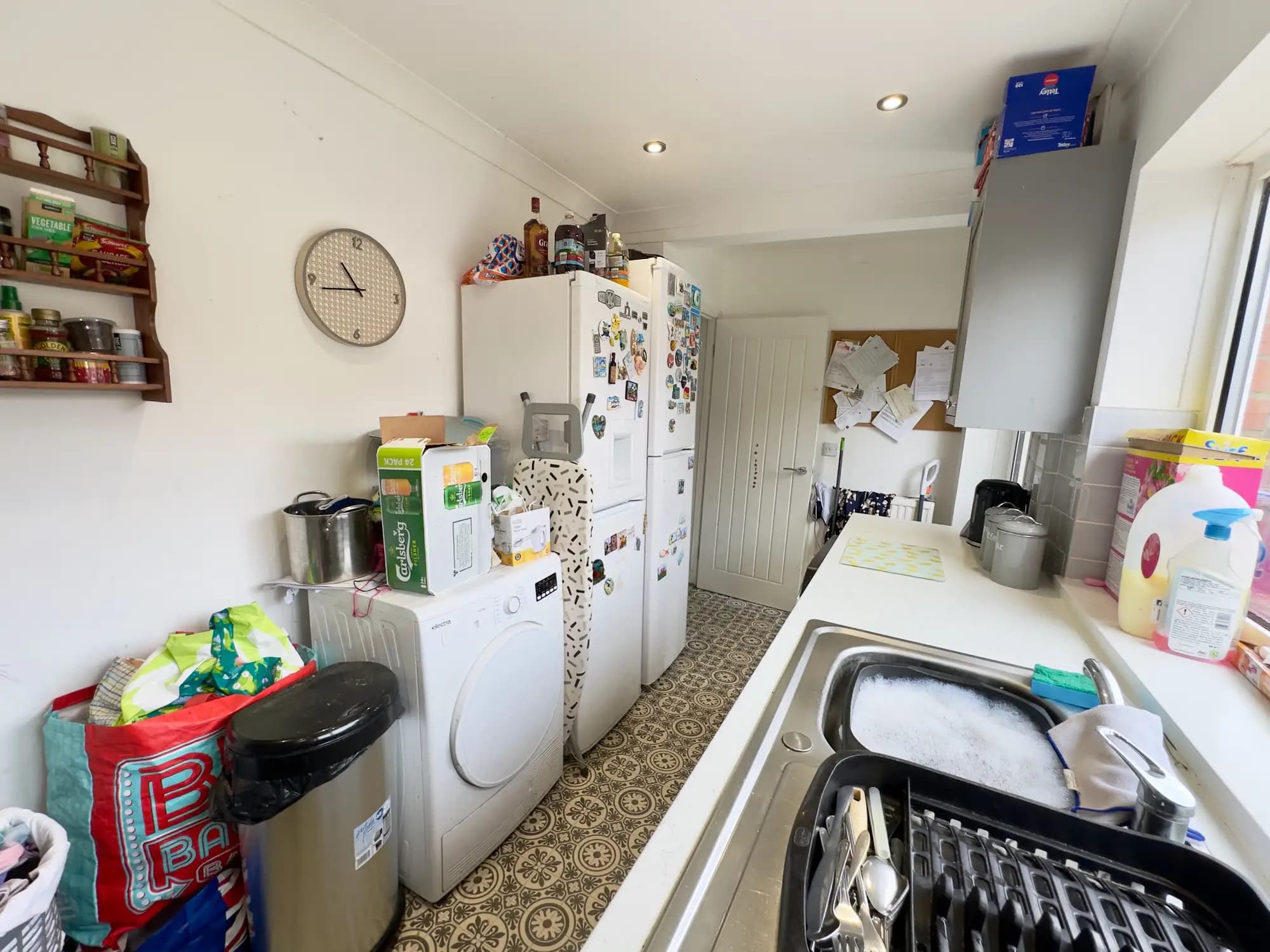 property photo 6 of 18
