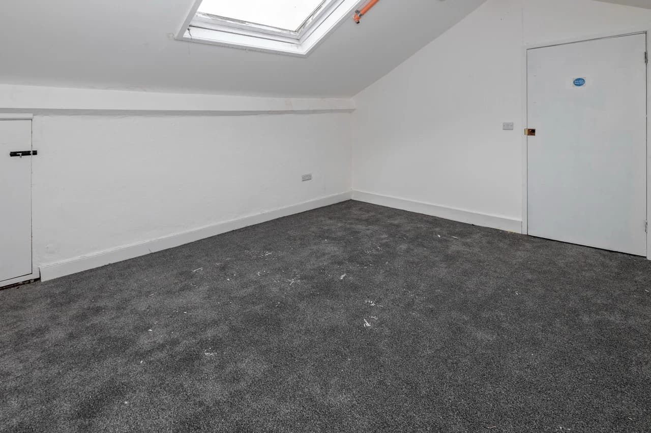 property photo 41 of 48