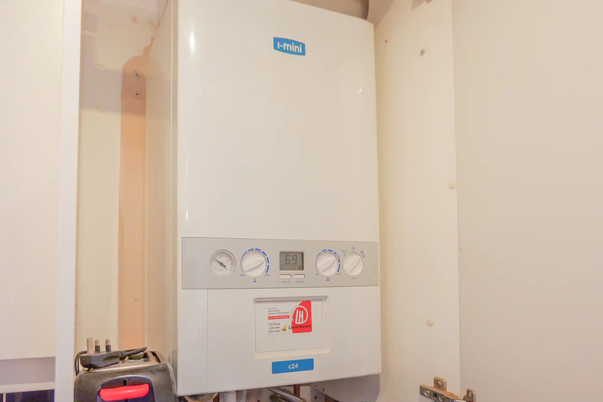 property photo 11 of 23