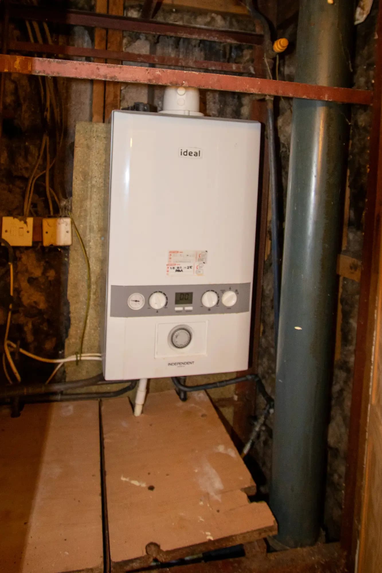 property photo 14 of 19