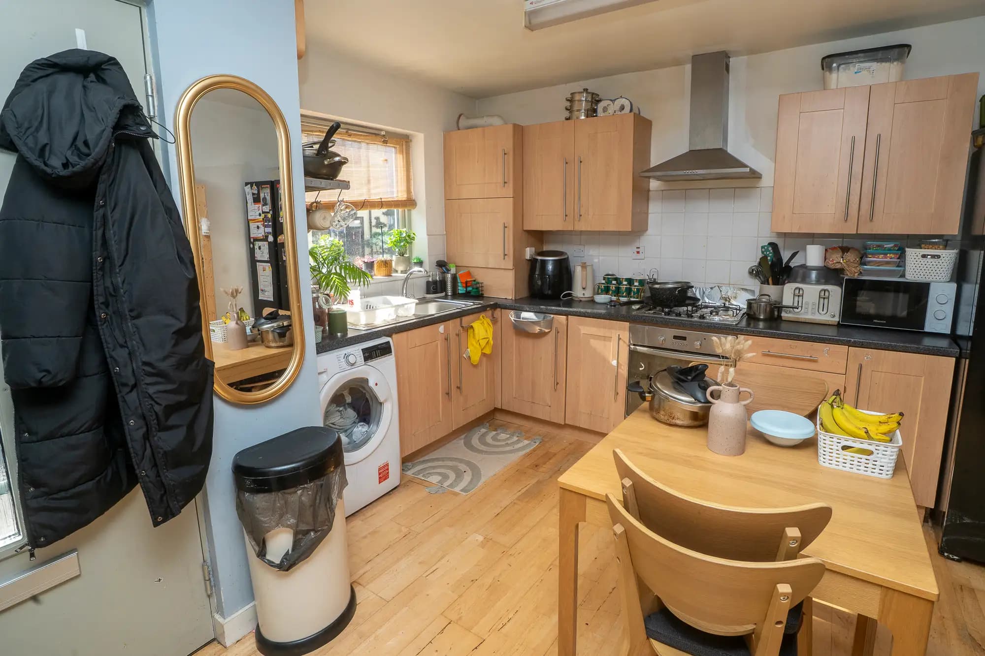 property photo 7 of 19