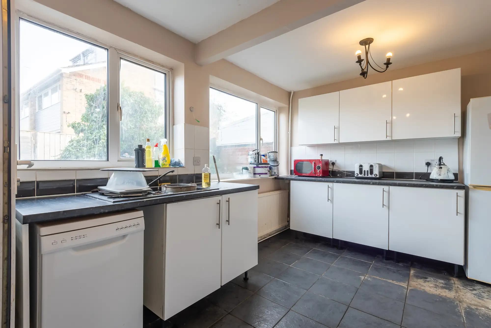 property photo 6 of 15