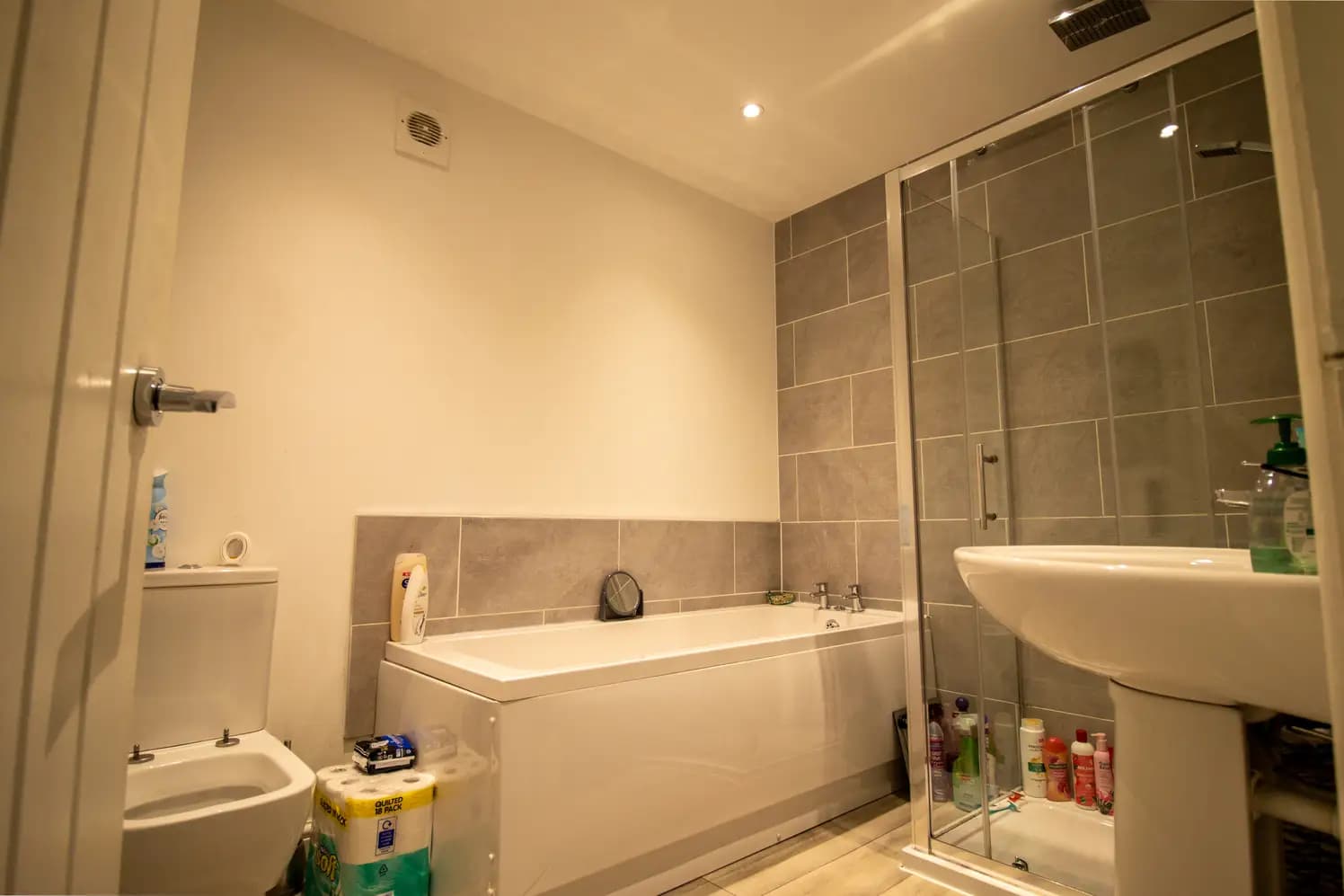 property photo 6 of 14