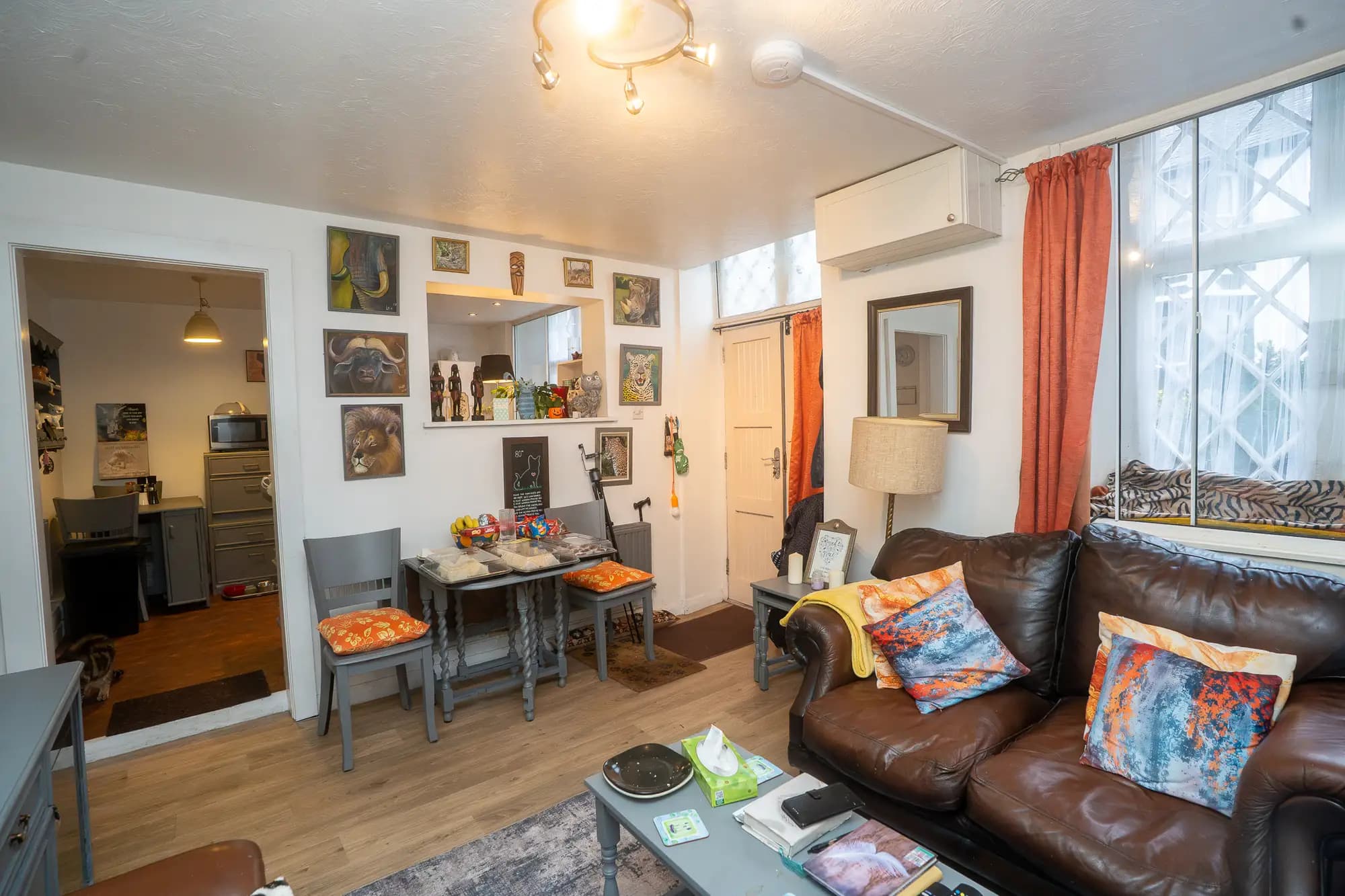 property photo 3 of 28