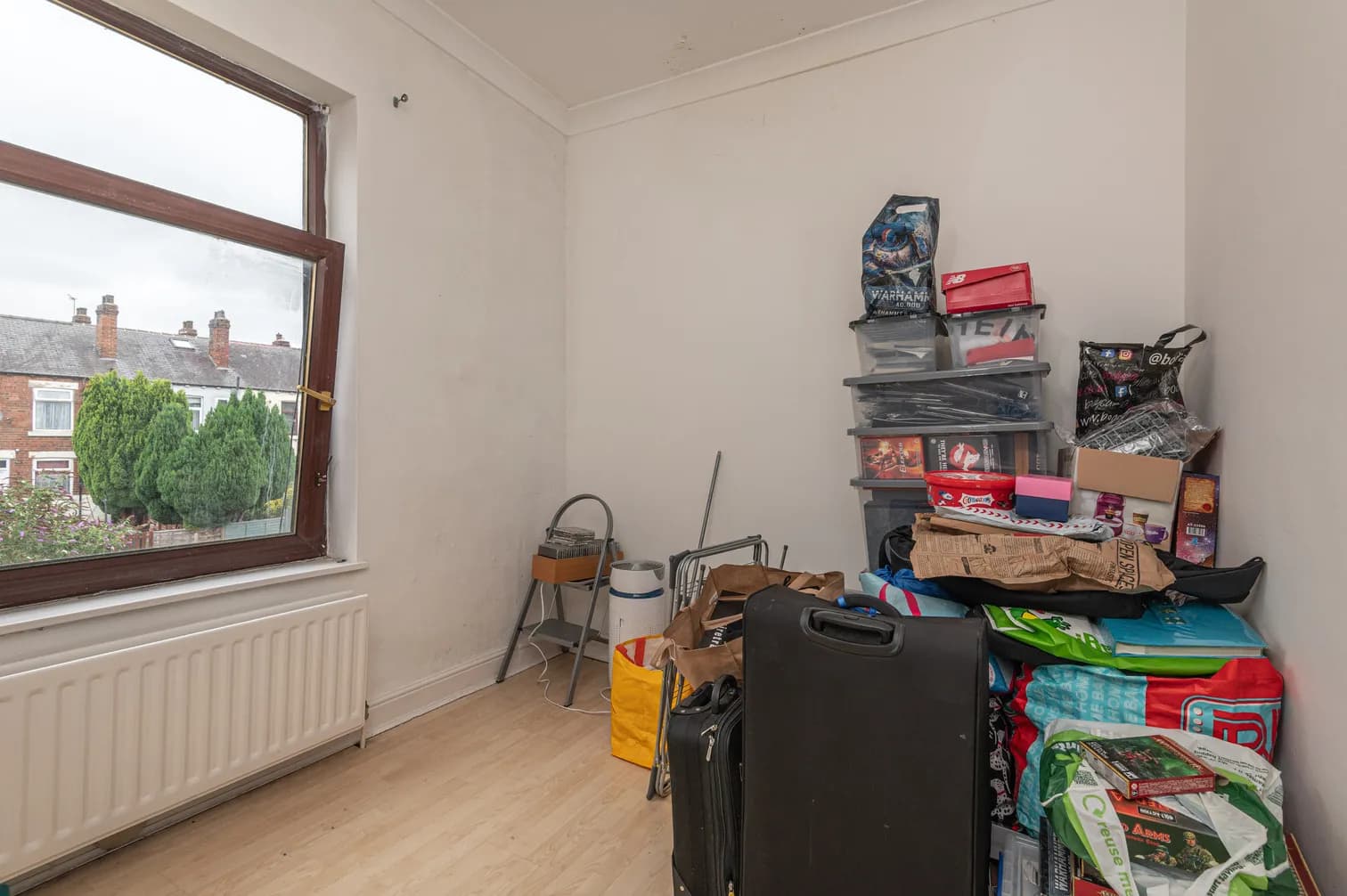 property photo 9 of 17