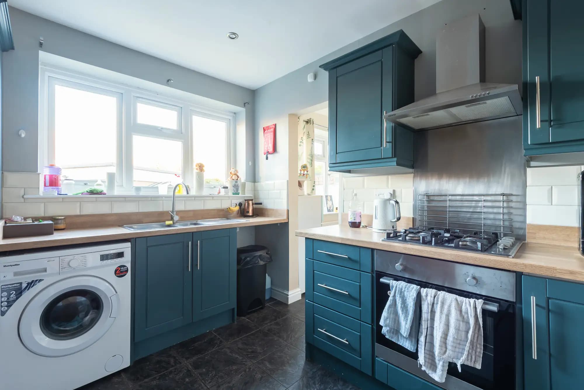 property photo 5 of 34