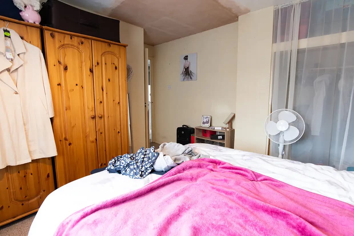 property photo 18 of 25