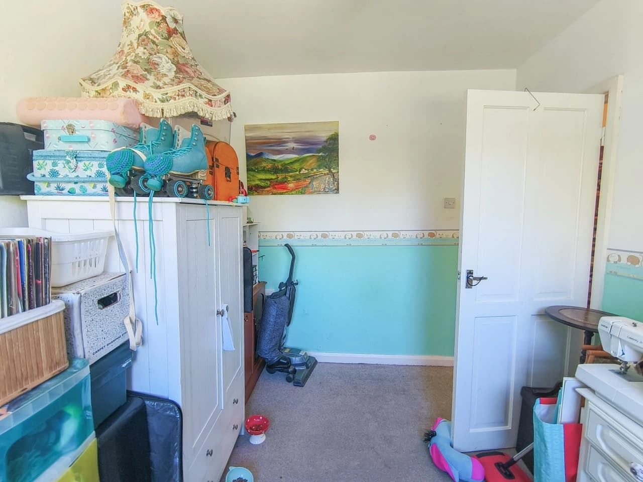 property photo 13 of 17