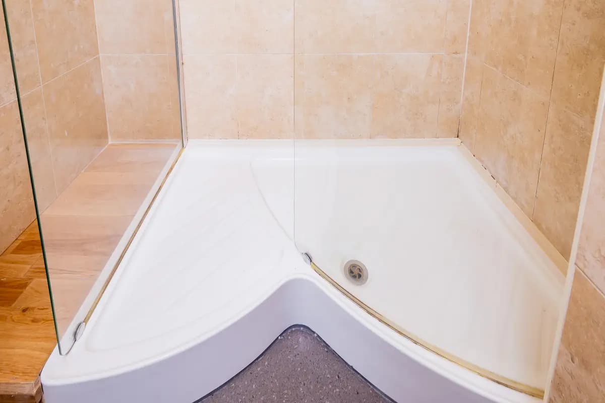 property photo 11 of 27