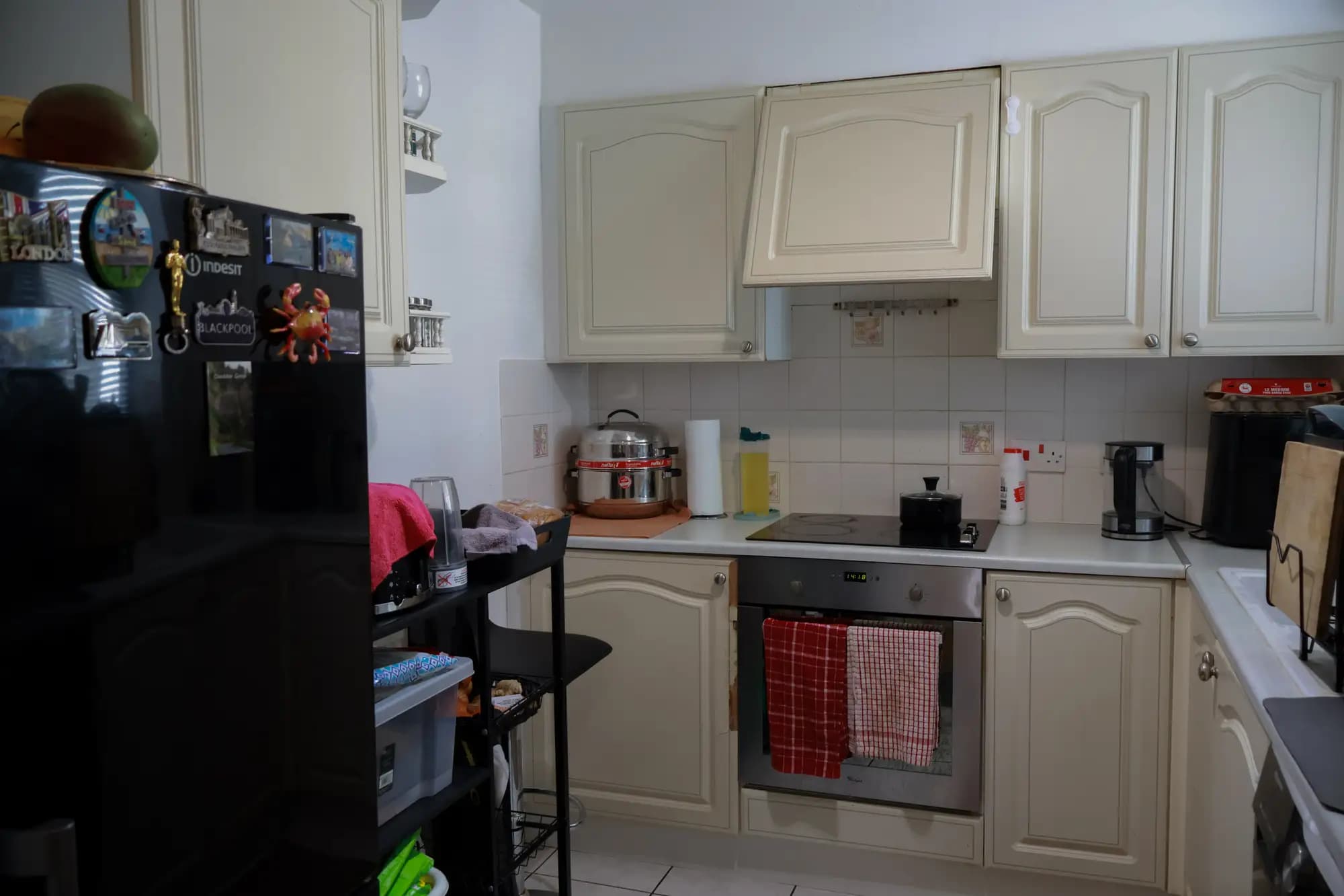 property photo 5 of 16