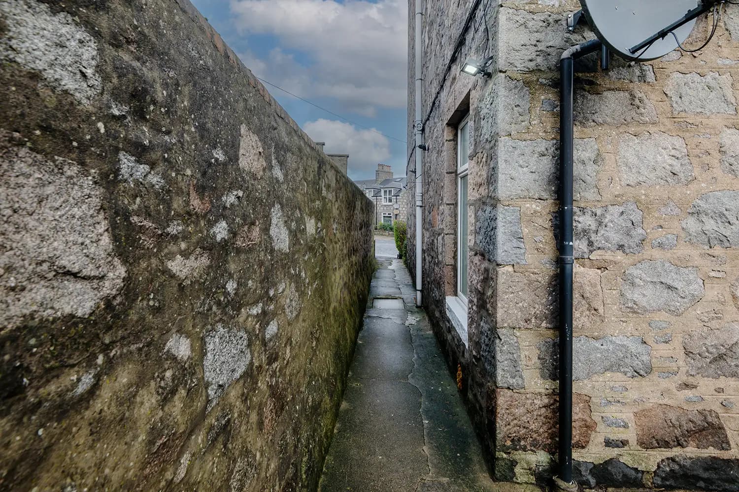 property photo 17 of 19